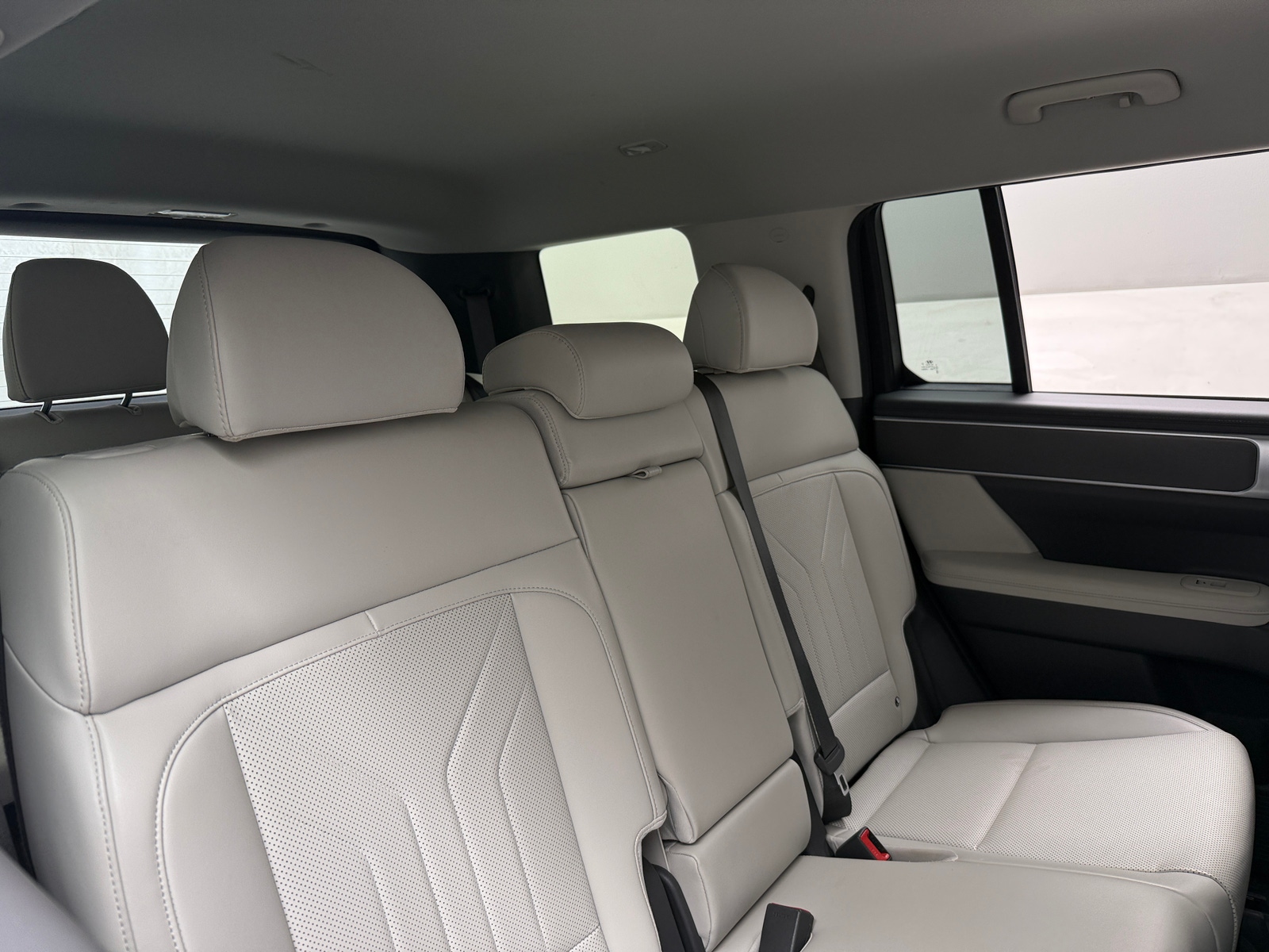 Thumbnail: 2025 Hyundai Santa Fe - 5