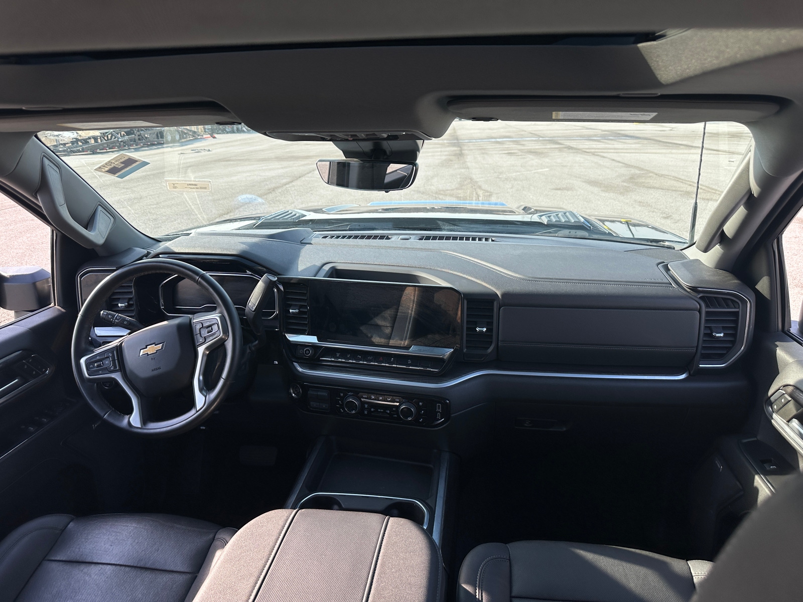 Thumbnail: 2024 Chevrolet Silverado 3500 - 2