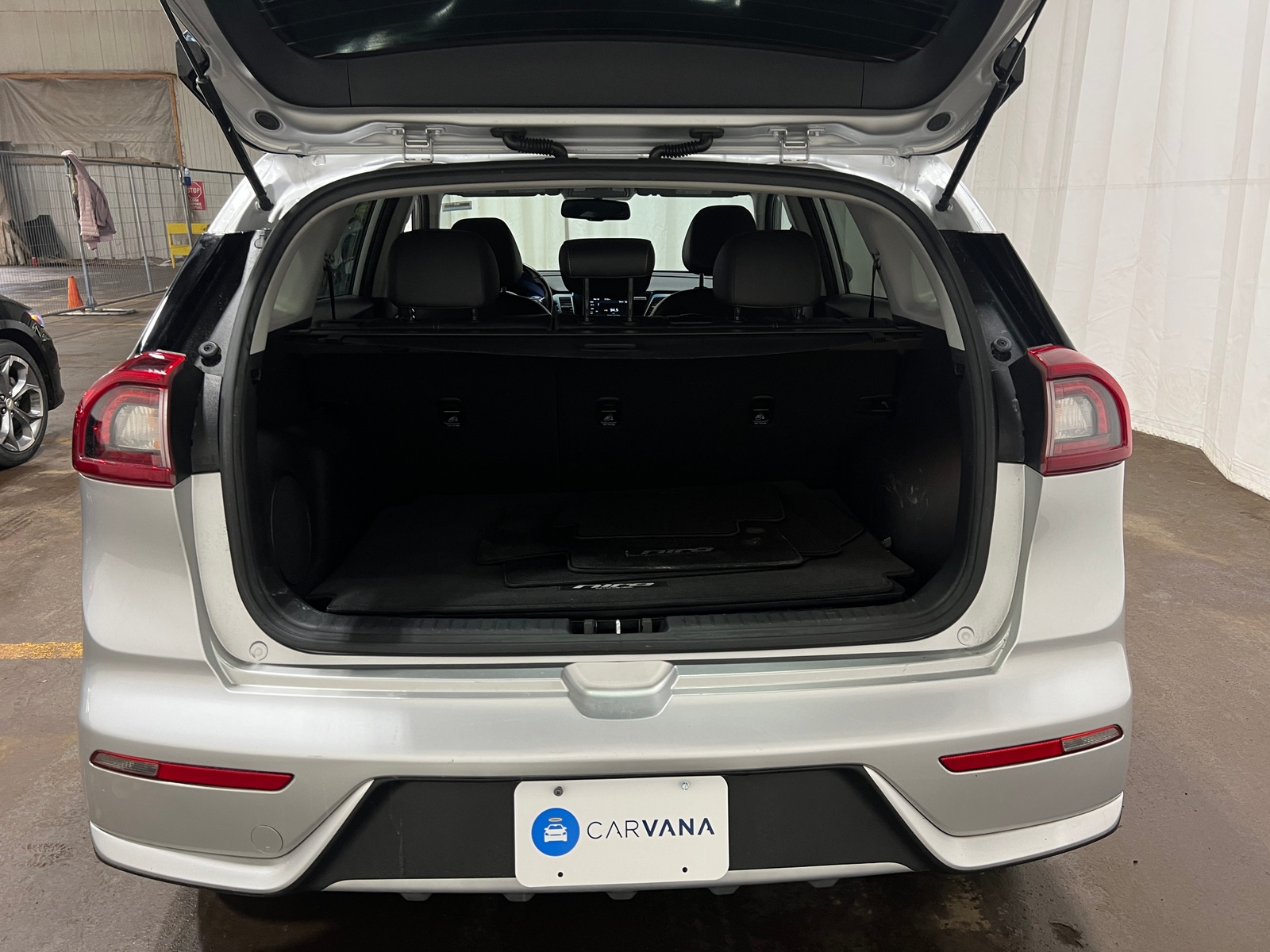 Thumbnail: 2019 Kia Niro - 6