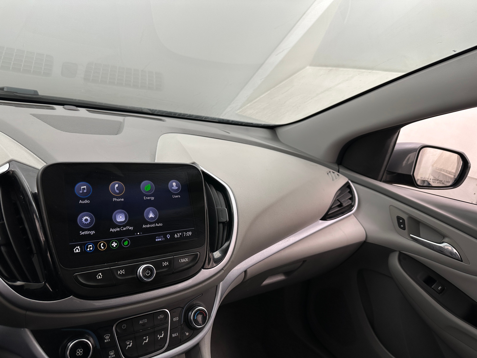 Thumbnail: 2019 Chevrolet Volt - 3