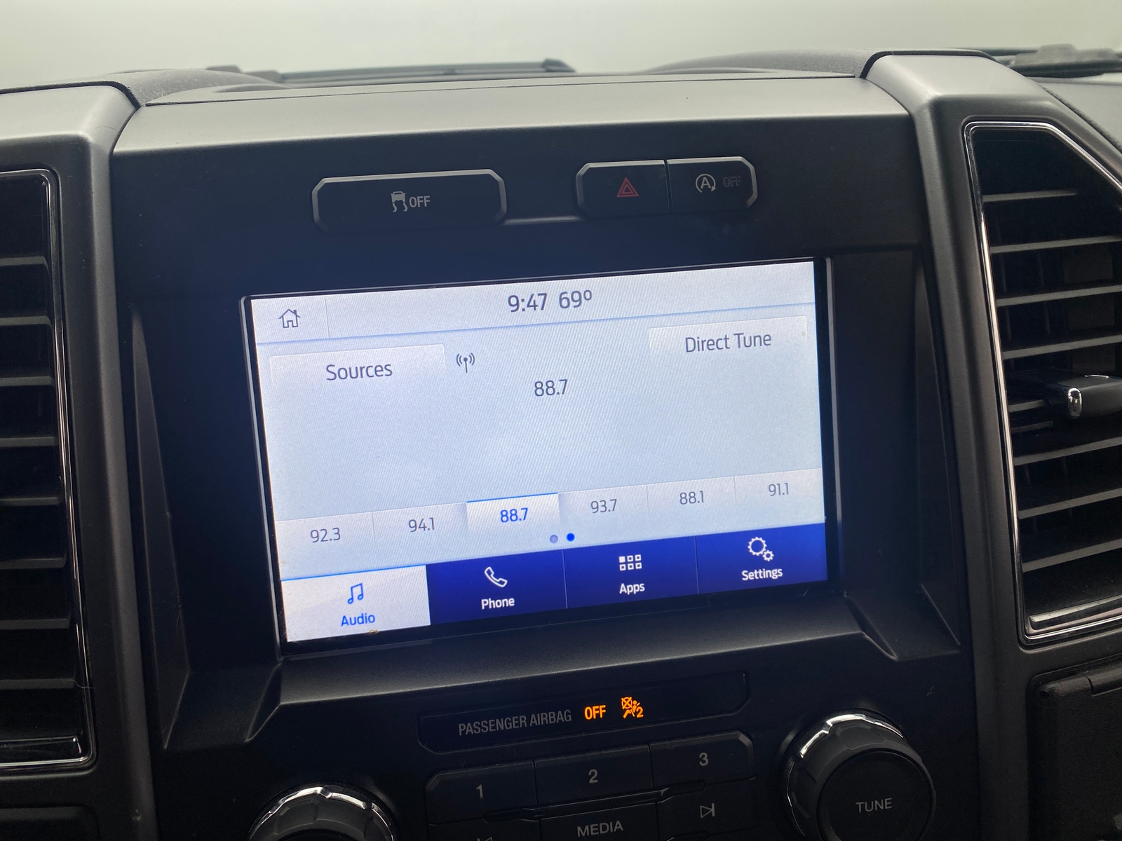 Thumbnail: 2020 Ford Econoline - 4