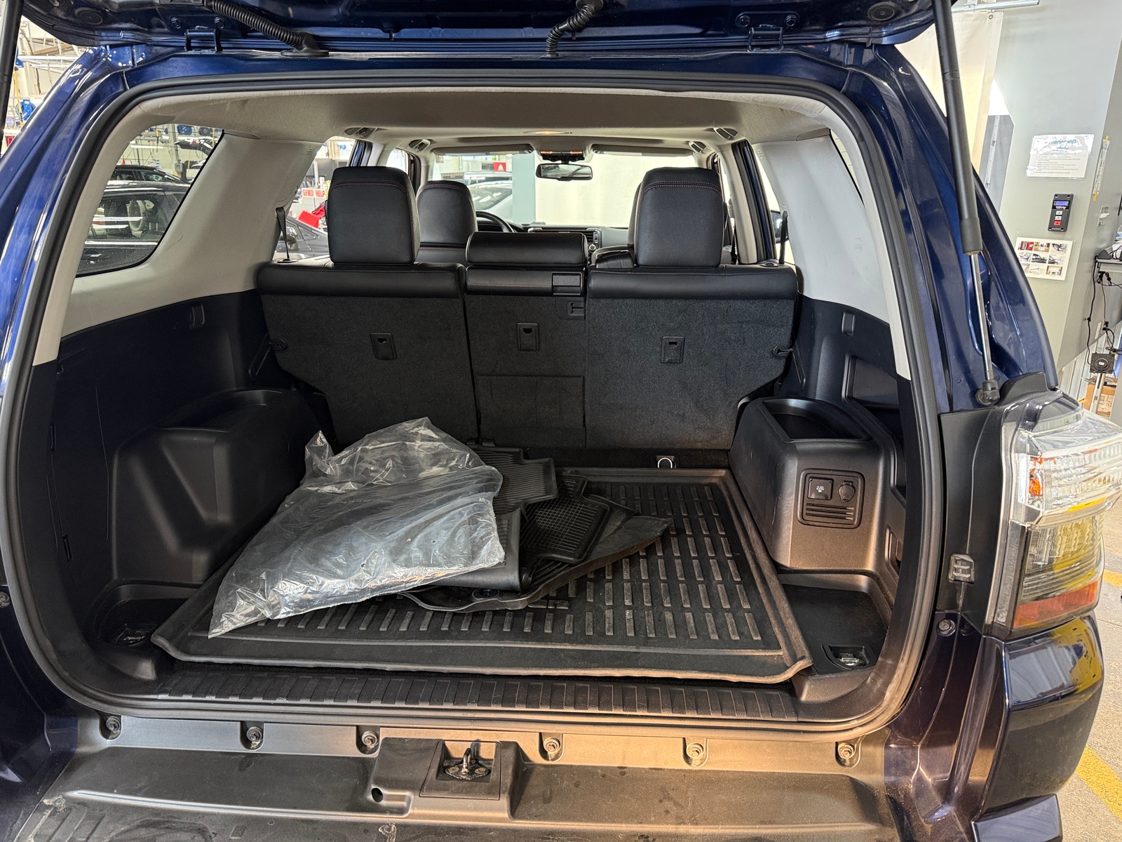 Thumbnail: 2019 Toyota 4Runner - 6