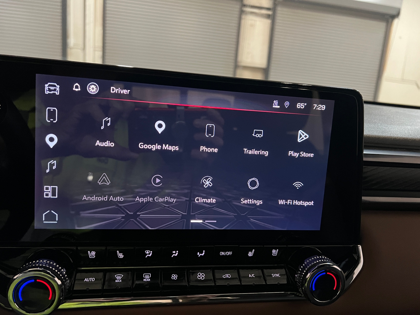 Thumbnail: 2023 GMC Canyon - 3