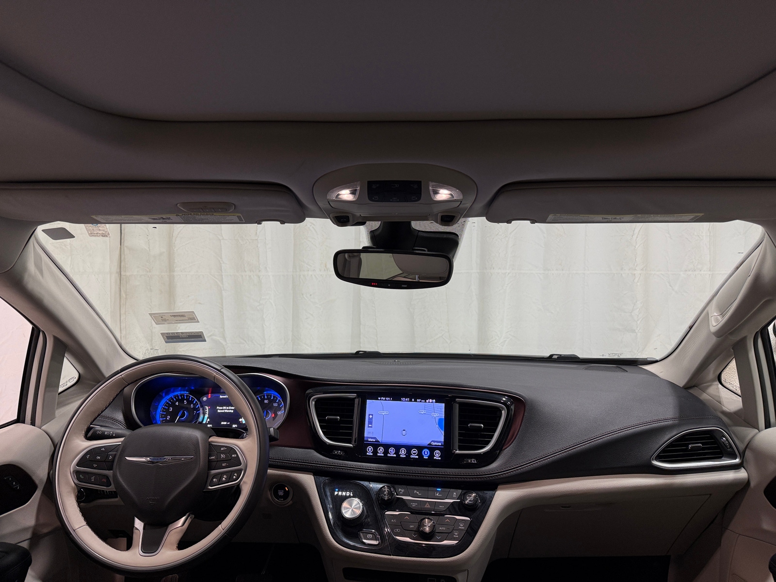 Thumbnail: 2017 Chrysler Pacifica - 2