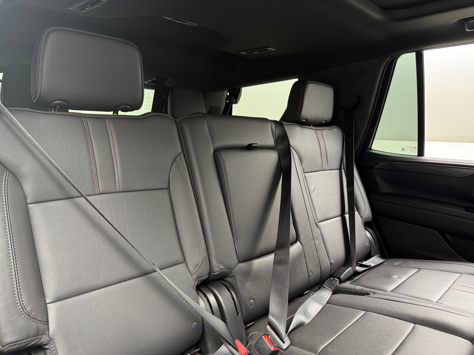 Thumbnail: 2023 Chevrolet Tahoe - 5