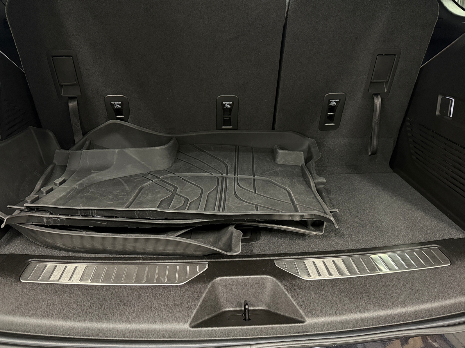 Thumbnail: 2023 Chevrolet Tahoe - 6