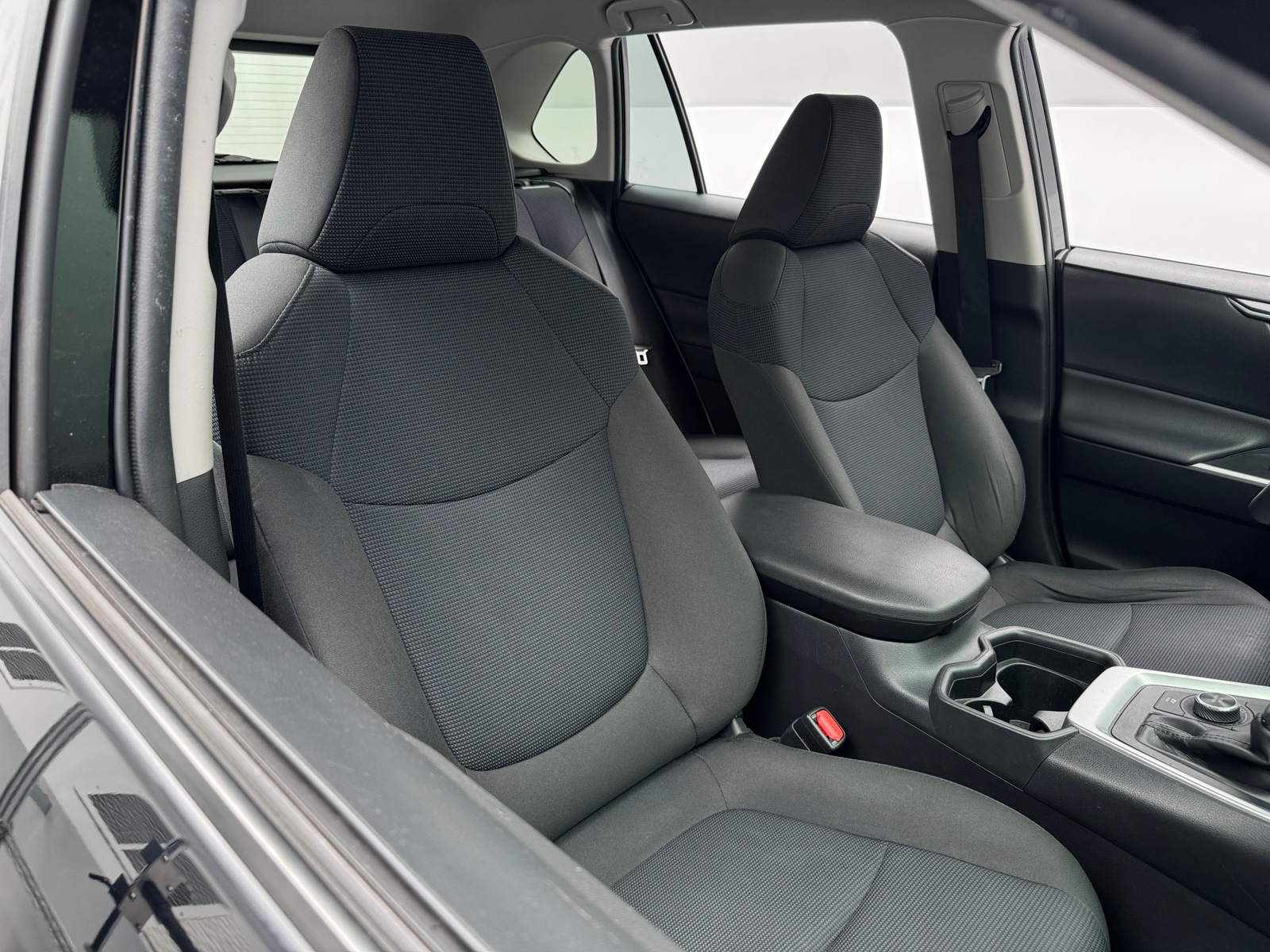 Thumbnail: 2020 Toyota RAV4 - 2