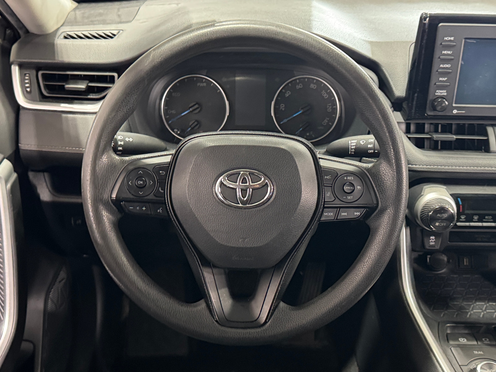 Thumbnail: 2020 Toyota RAV4 - 5