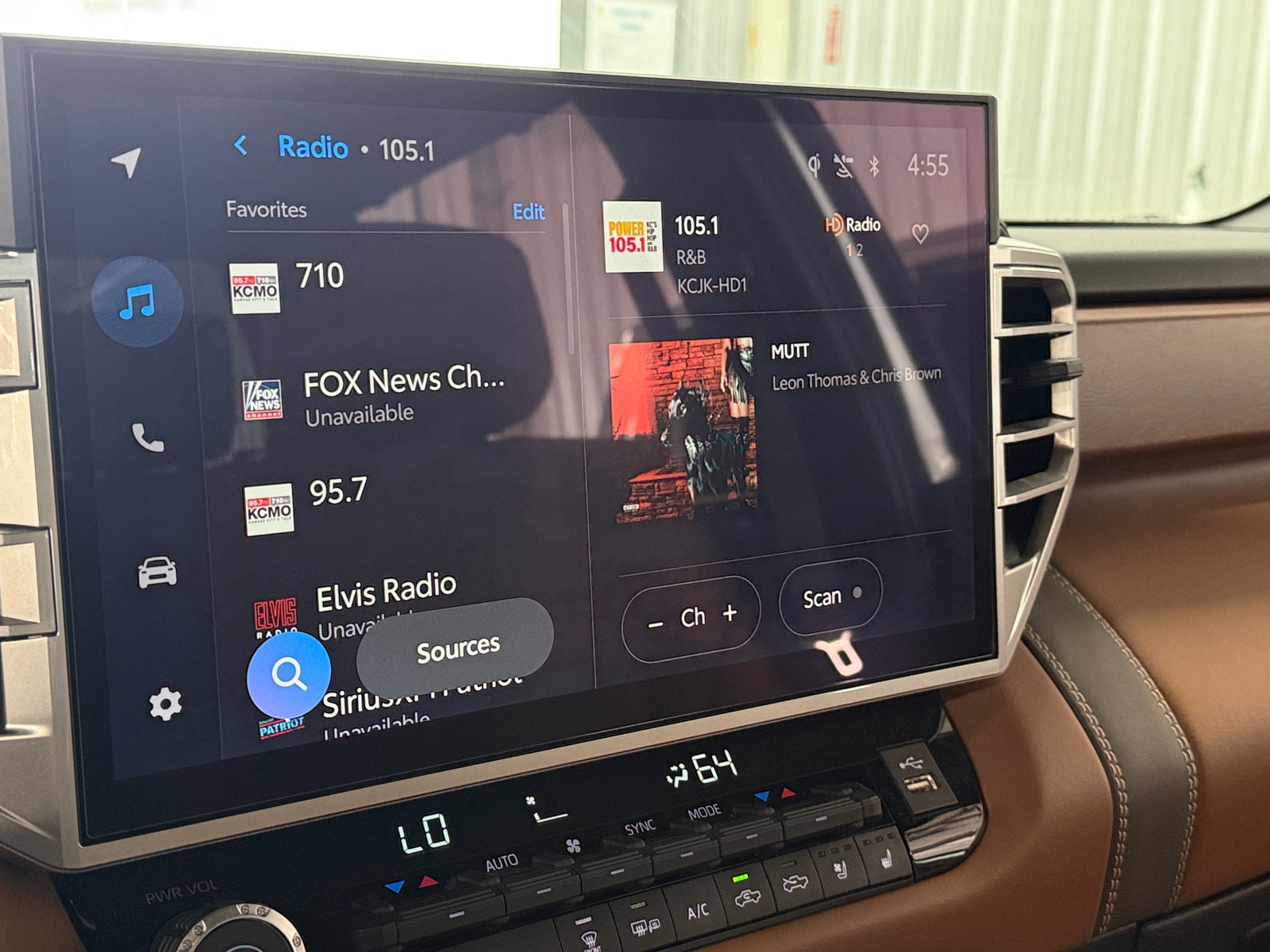 Thumbnail: 2025 Toyota Tundra - 3