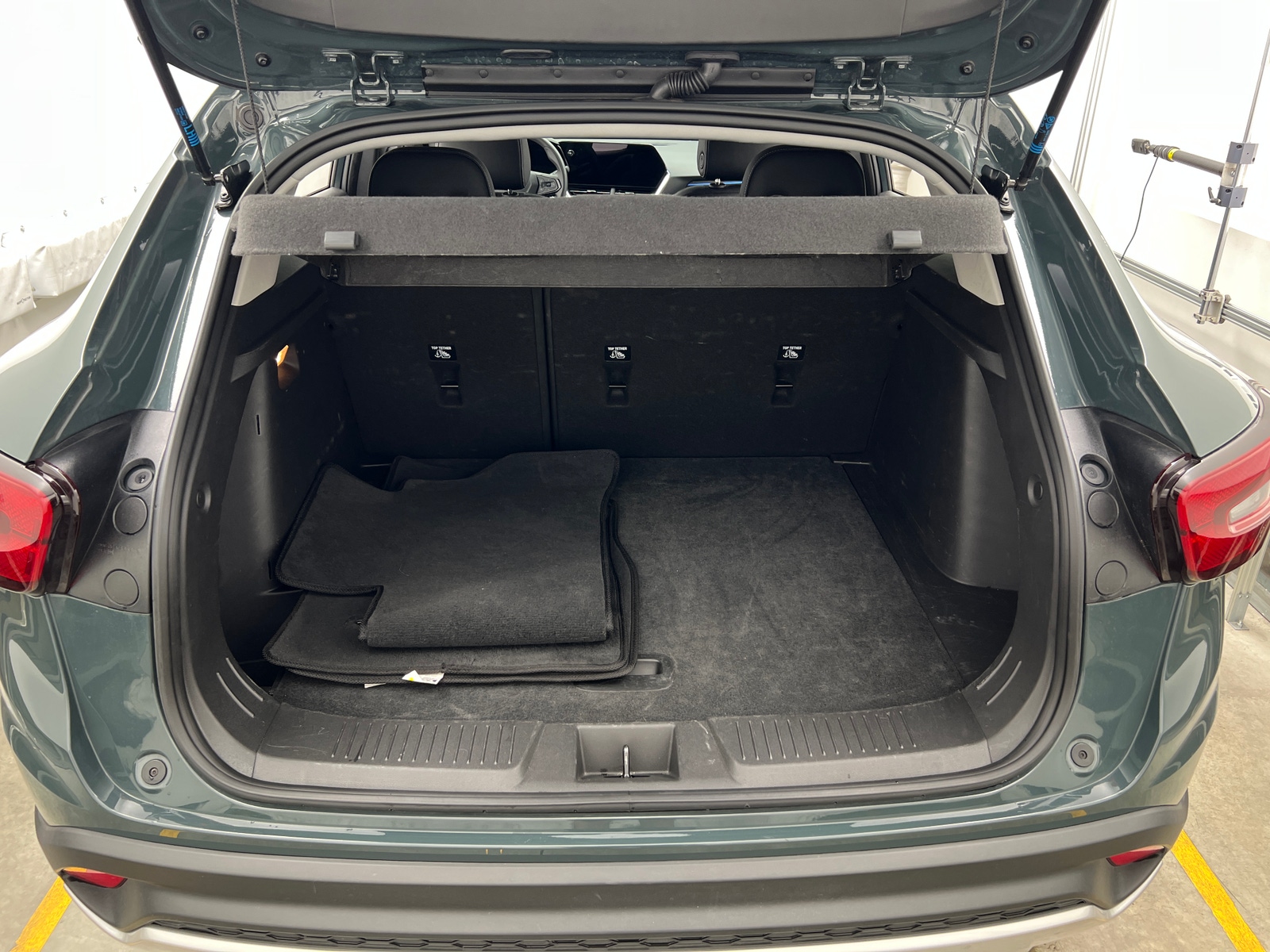 Thumbnail: 2025 Chevrolet Trax - 7