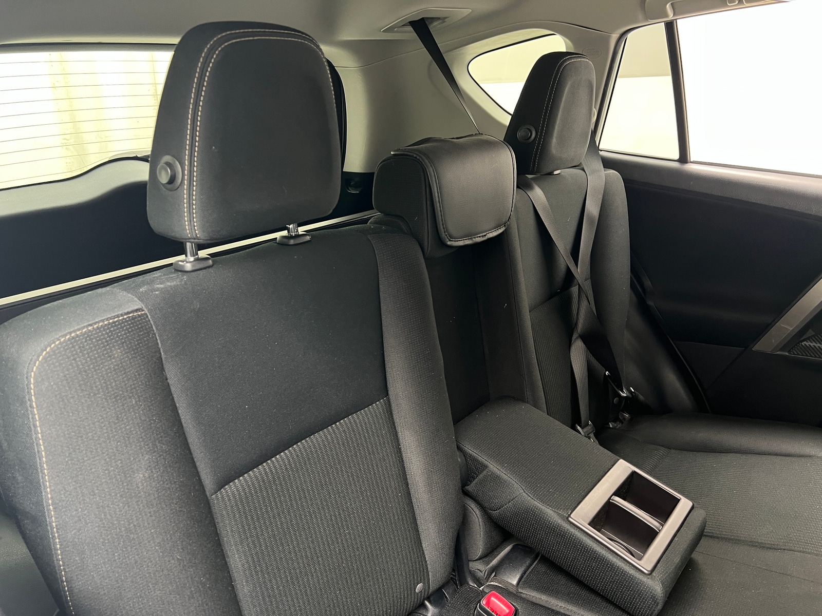 Thumbnail: 2015 Toyota RAV4 - 6