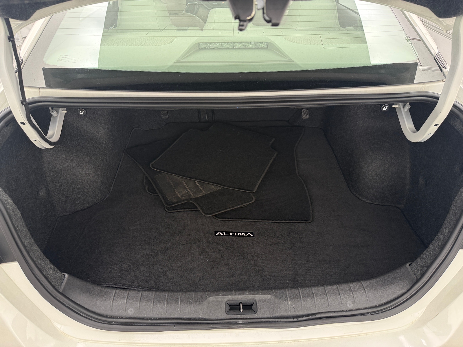 Thumbnail: 2019 Nissan Altima - 6