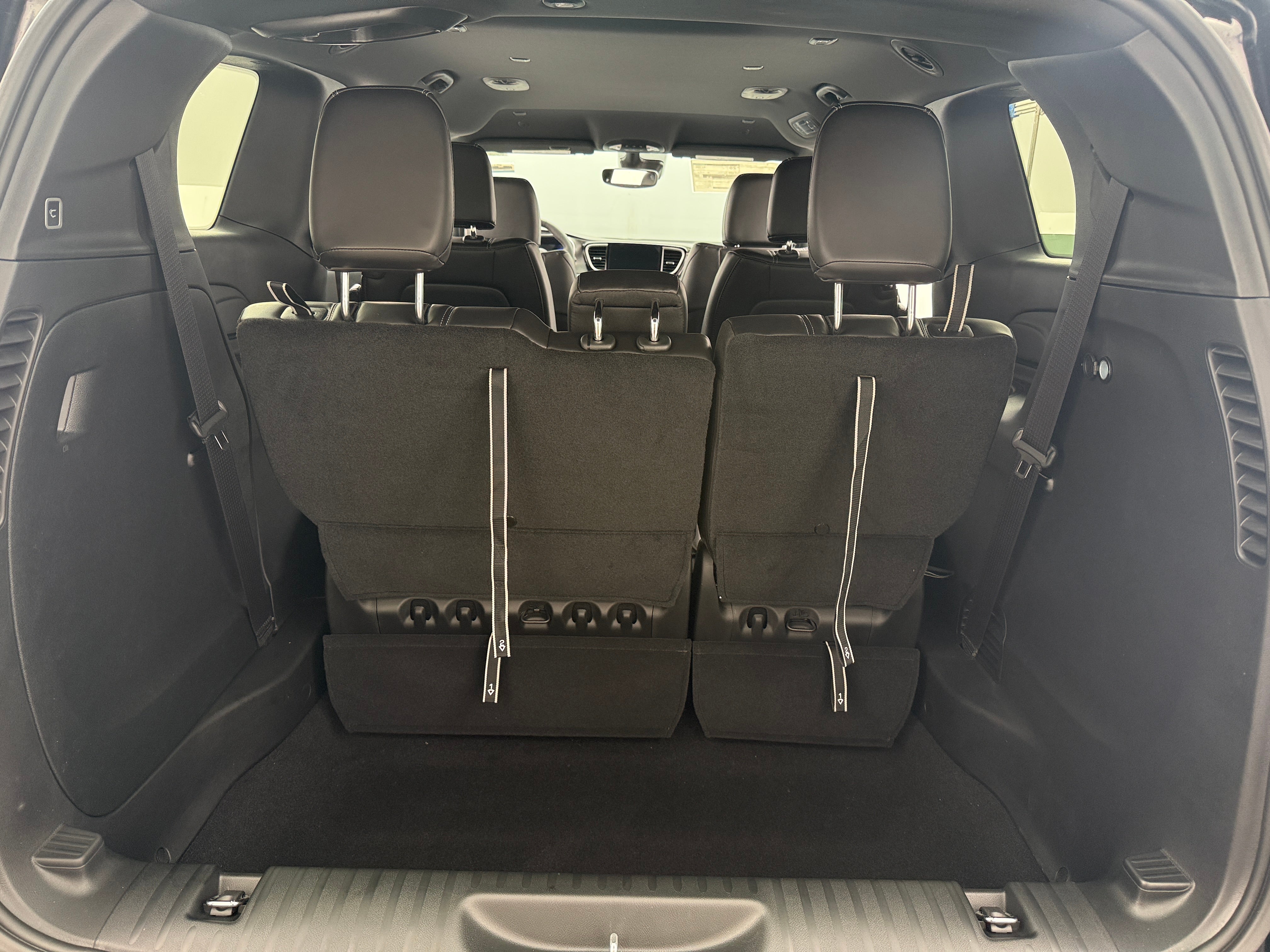 2026 Chrysler Pacifica Select AWD's photo
