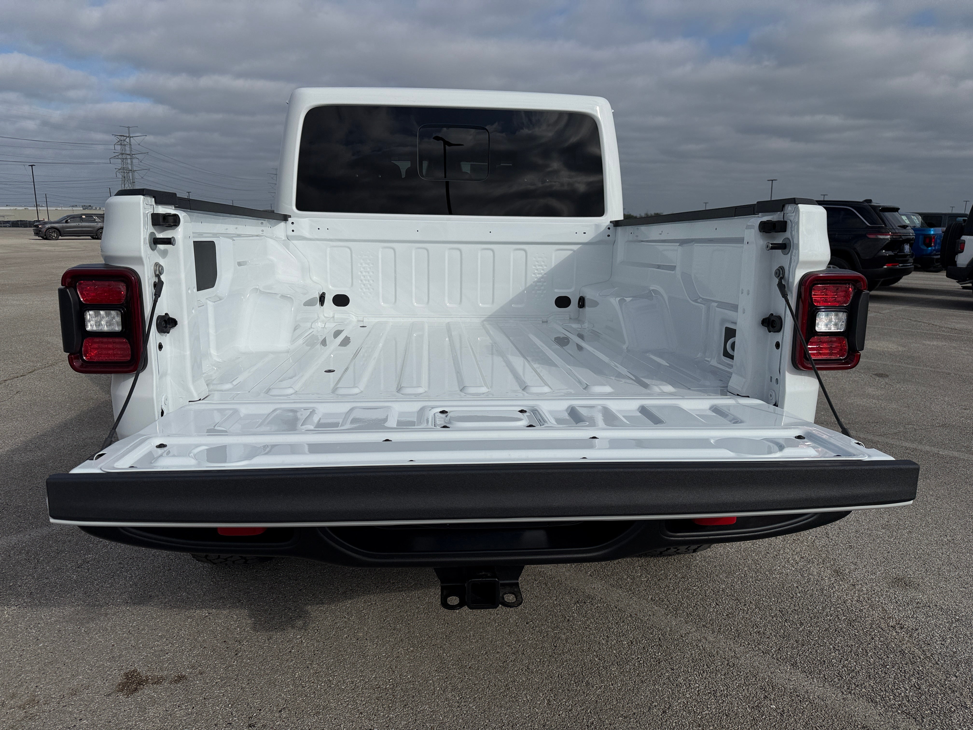 2026 Jeep Gladiator Rubicon - Photo 2