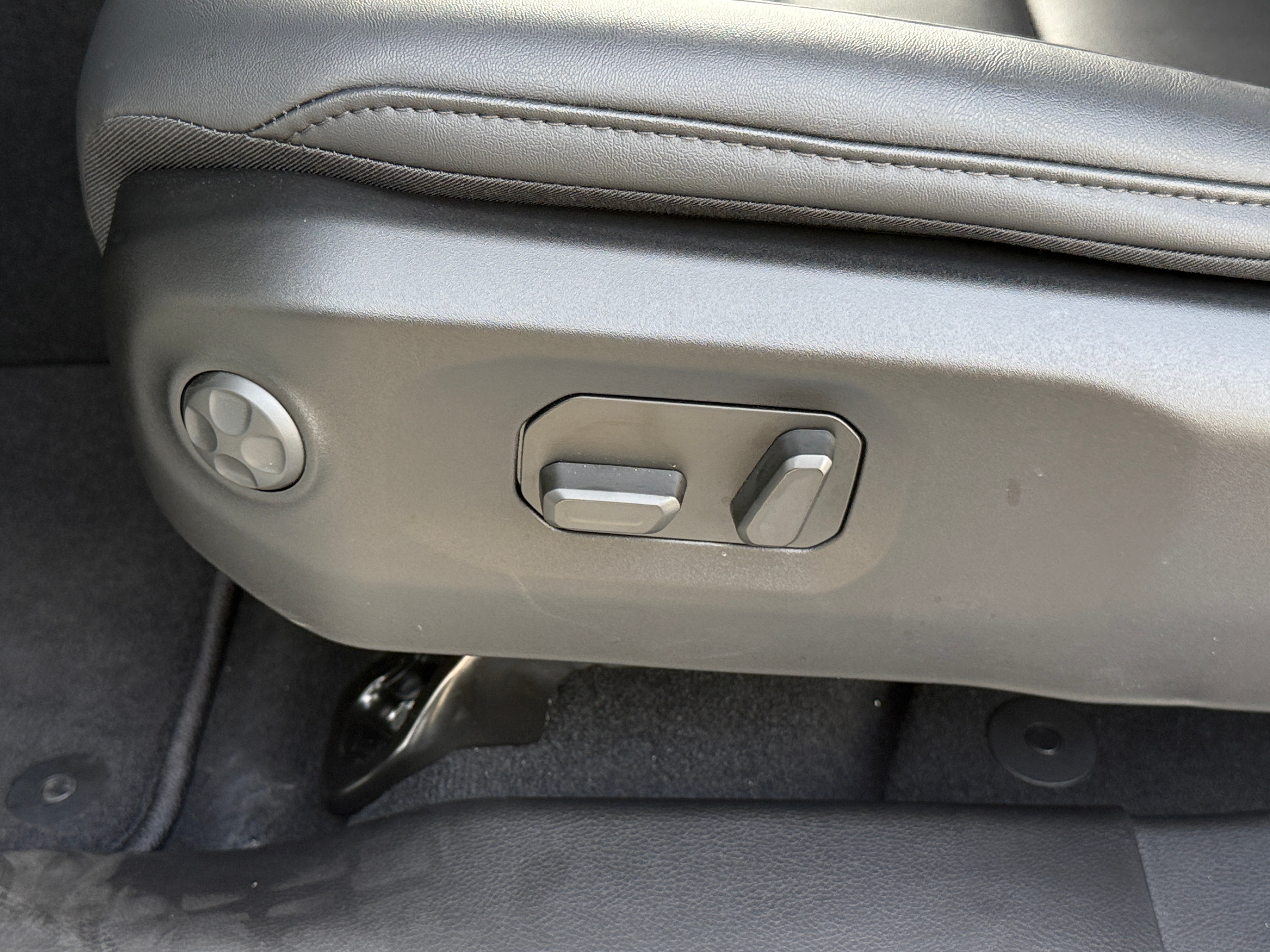 2026 Jeep Gladiator Rubicon - Photo 12