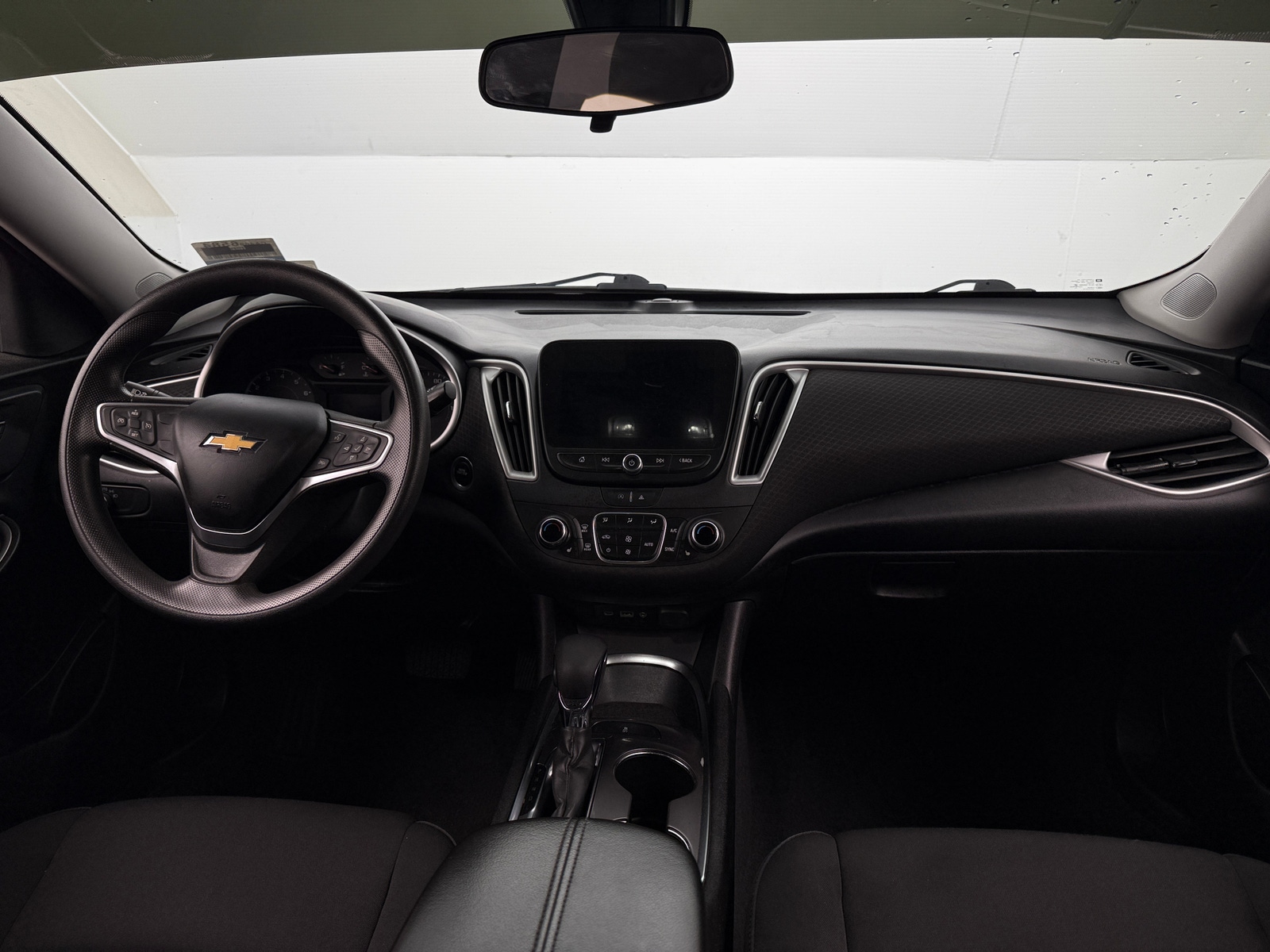 Thumbnail: 2022 Chevrolet Malibu - 3