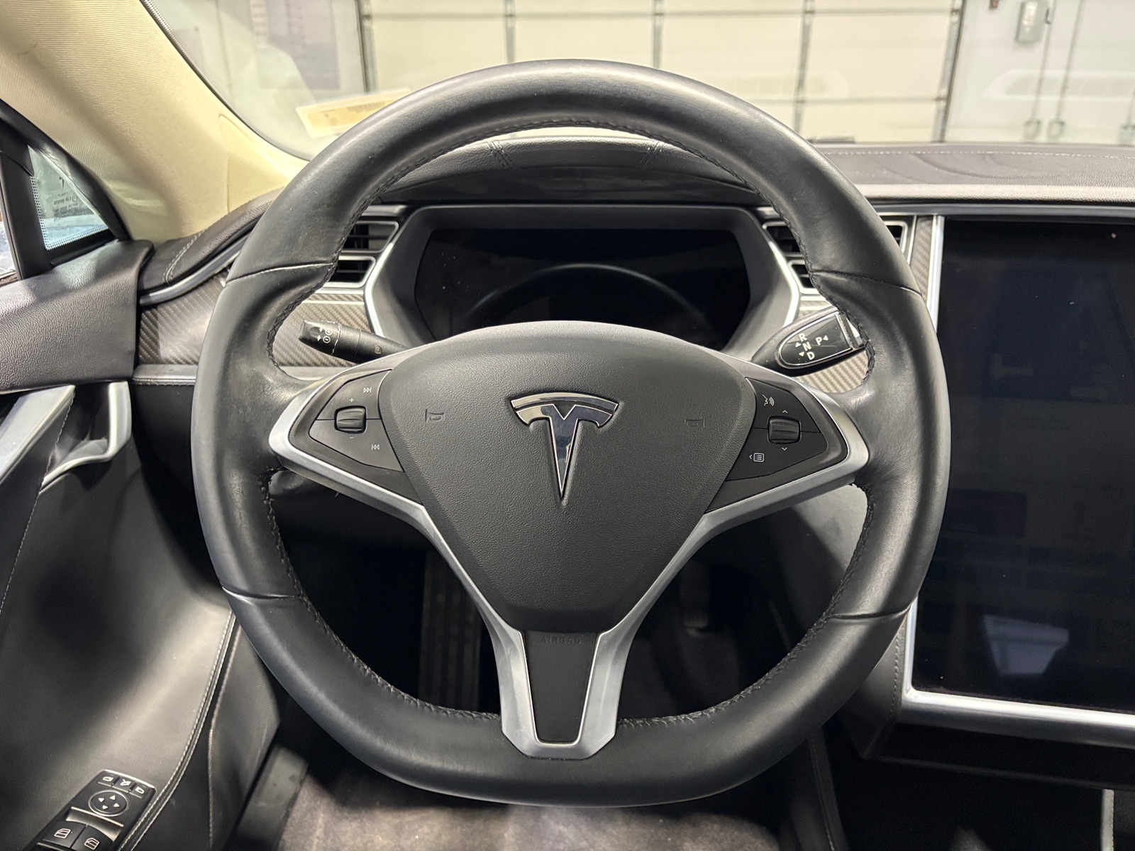 Thumbnail: 2014 Tesla Model S - 4