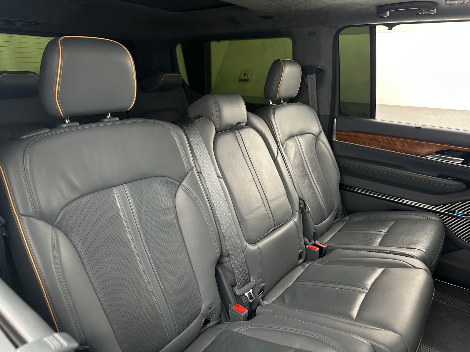 Thumbnail: 2023 Jeep Grand Wagoneer - 5