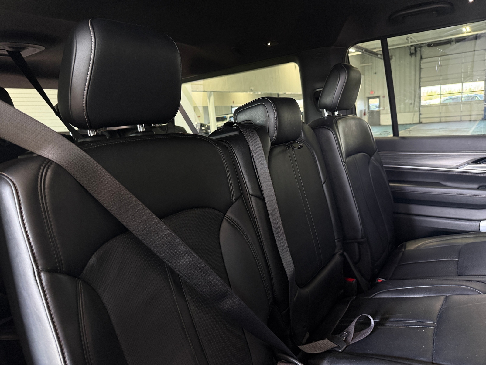 Thumbnail: 2024 Jeep Wagoneer - 5