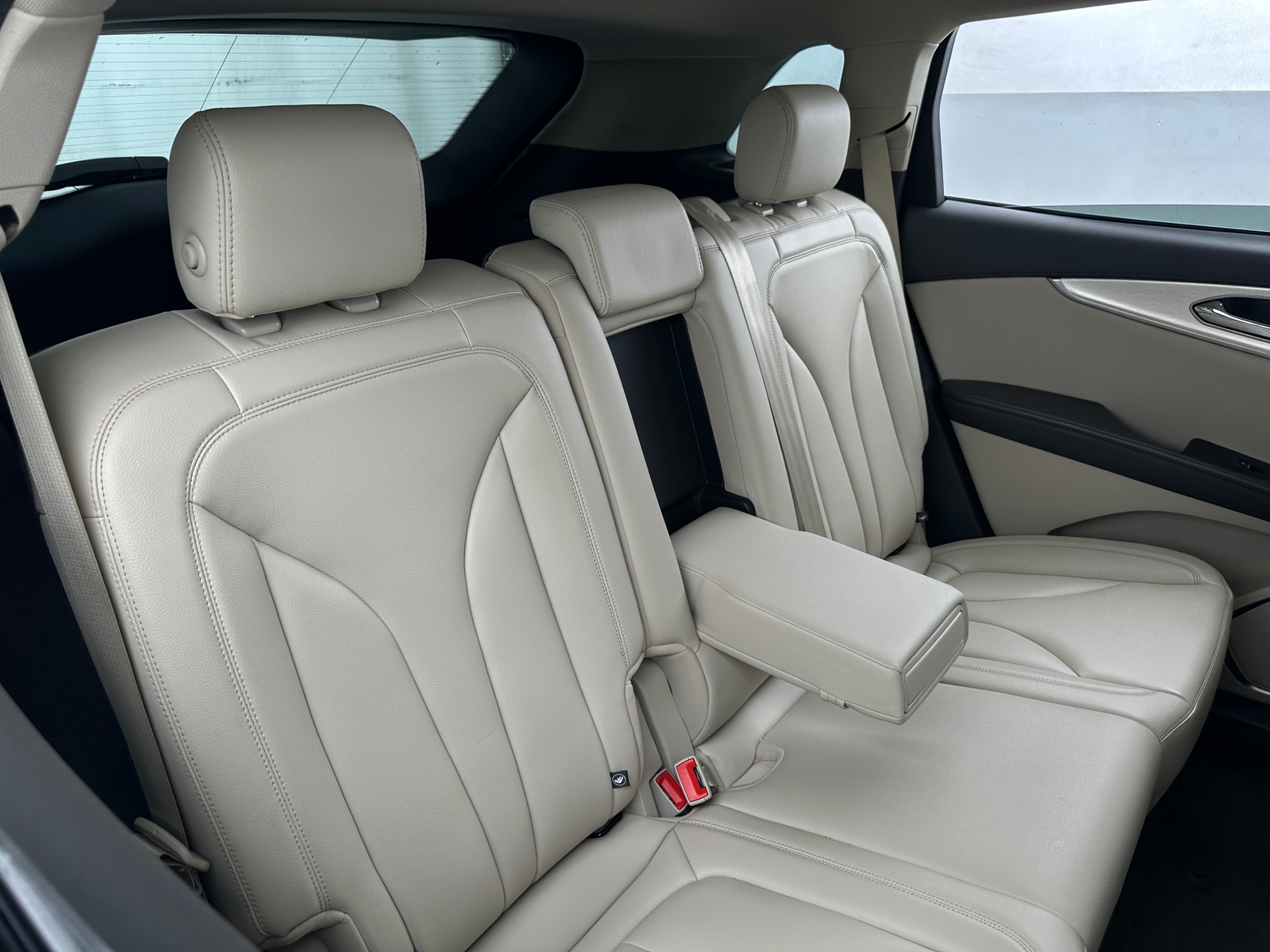 Thumbnail: 2019 Lincoln Nautilus - 5