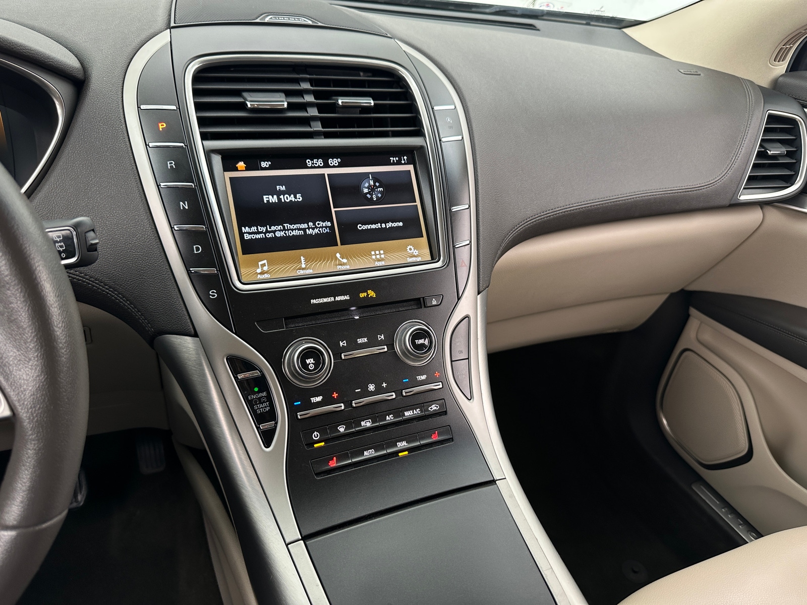 Thumbnail: 2019 Lincoln Nautilus - 3