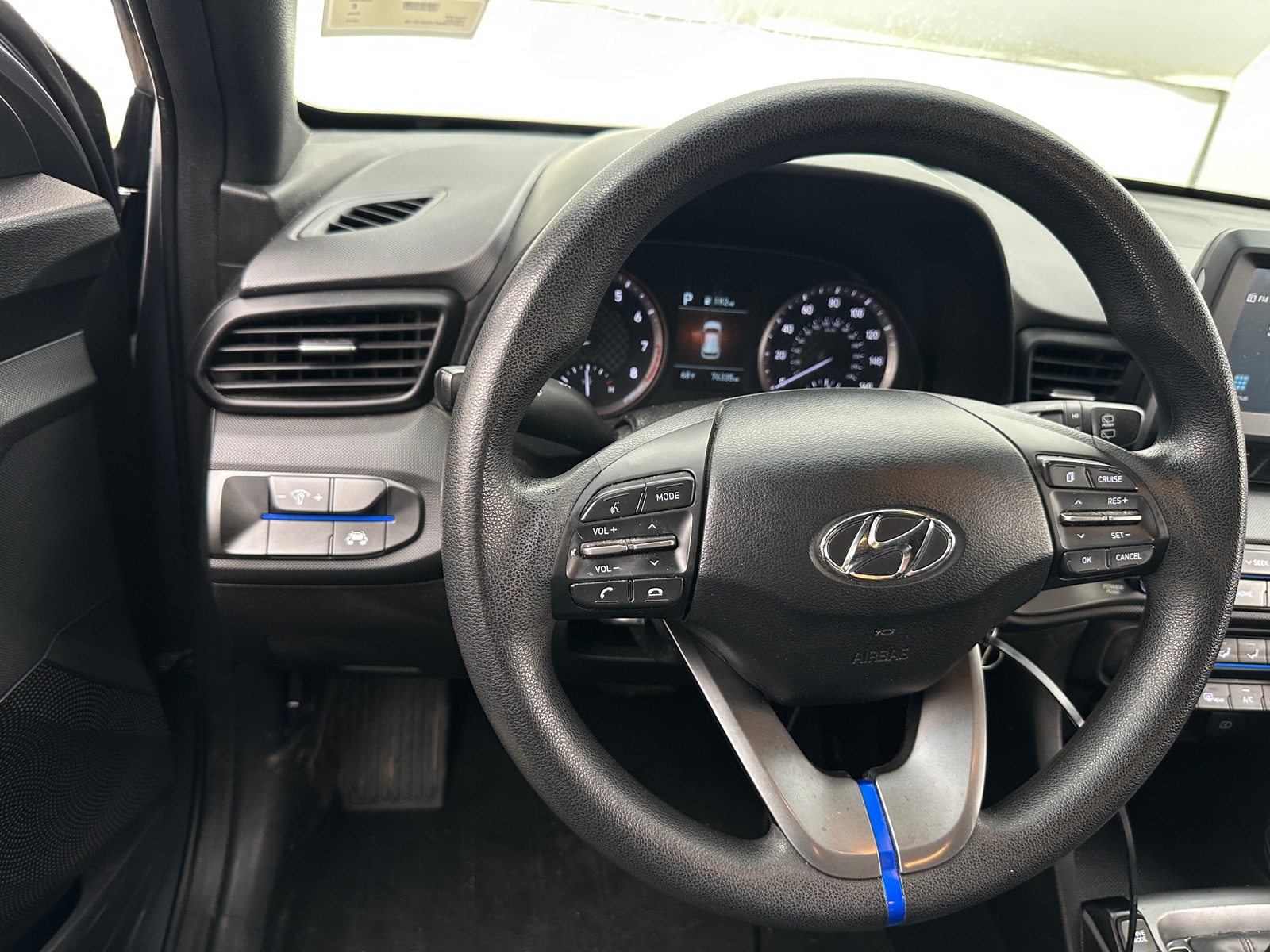 Thumbnail: 2019 Hyundai Veloster - 5