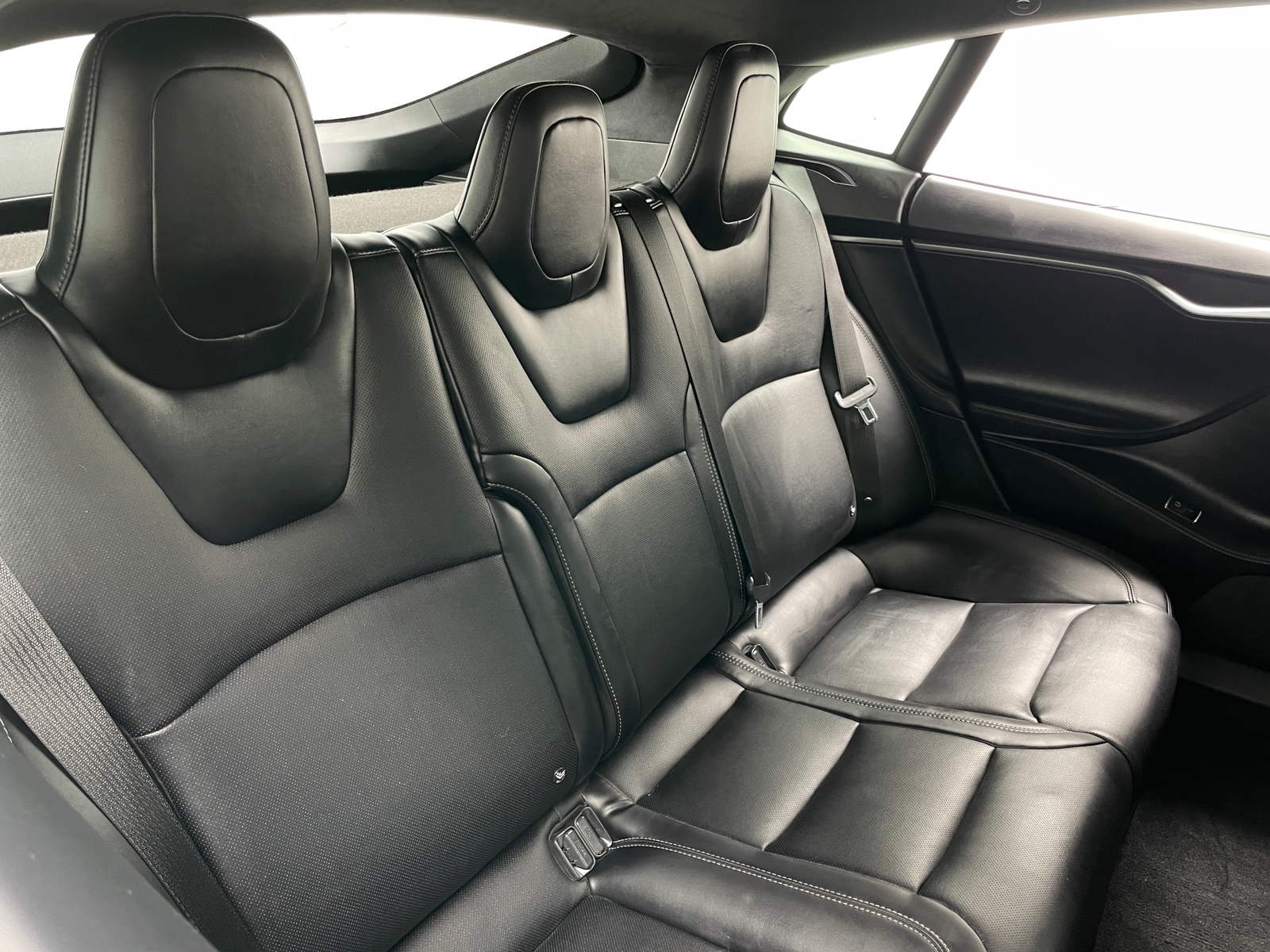 Thumbnail: 2018 Tesla Model S - 5