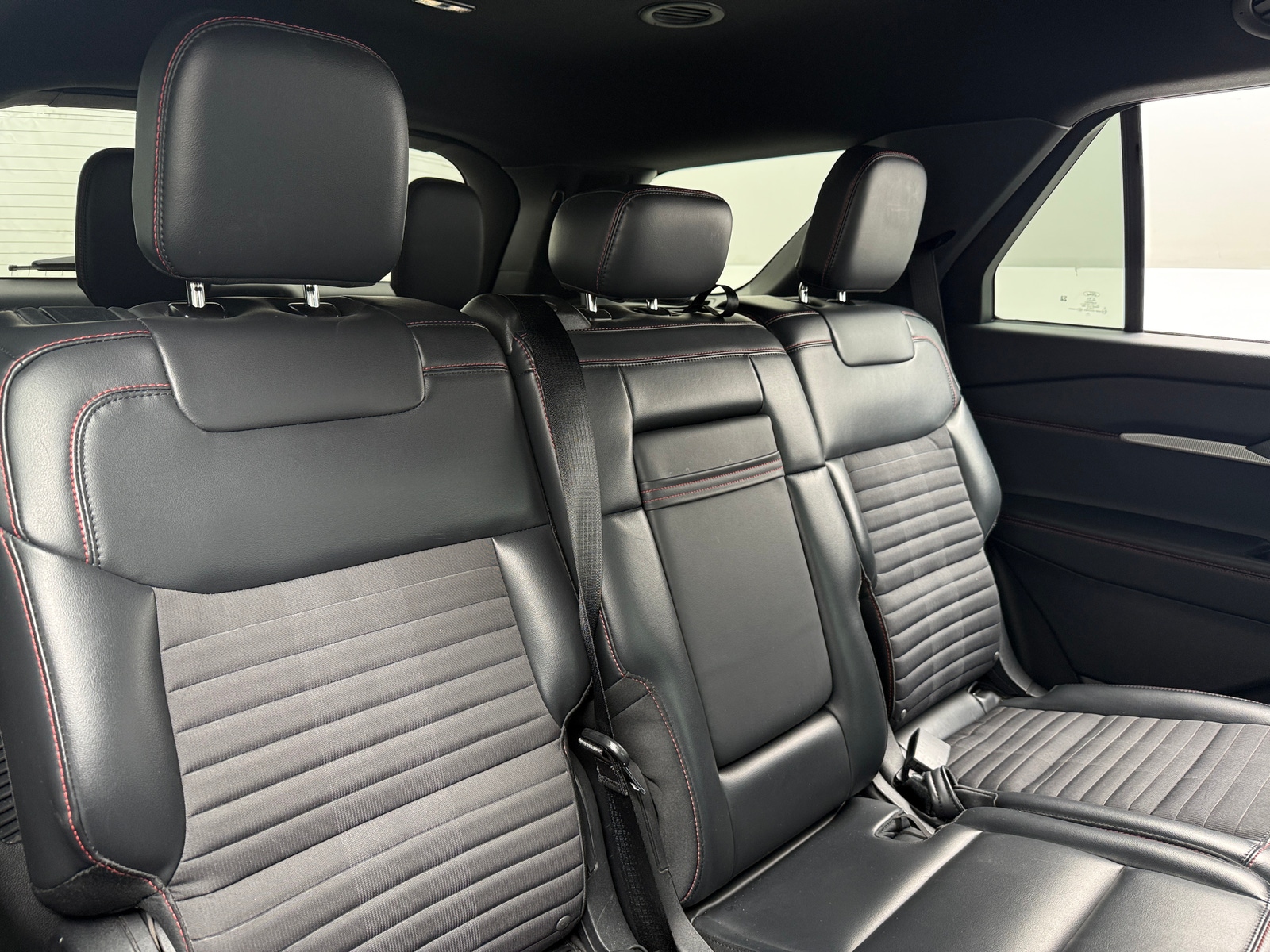 Thumbnail: 2025 Ford Explorer - 5