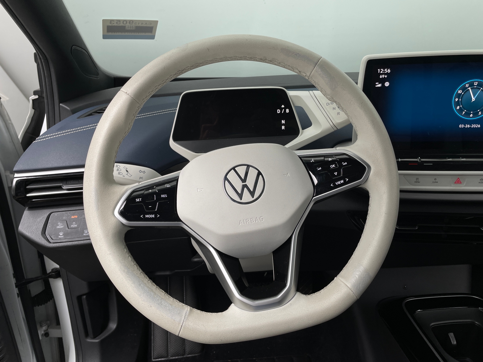 Thumbnail: 2023 Volkswagen ID.4 - 4