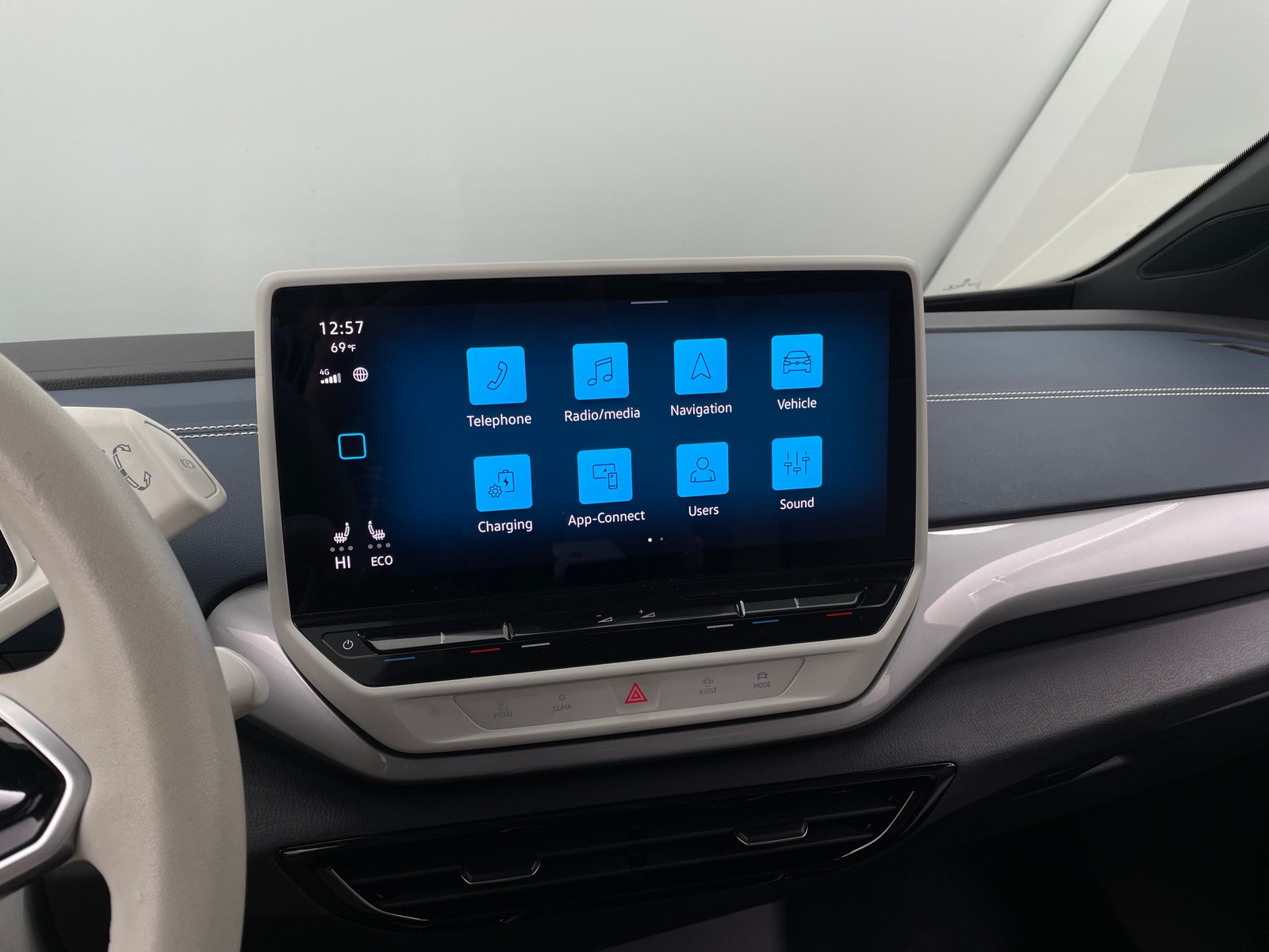 Thumbnail: 2023 Volkswagen ID.4 - 3