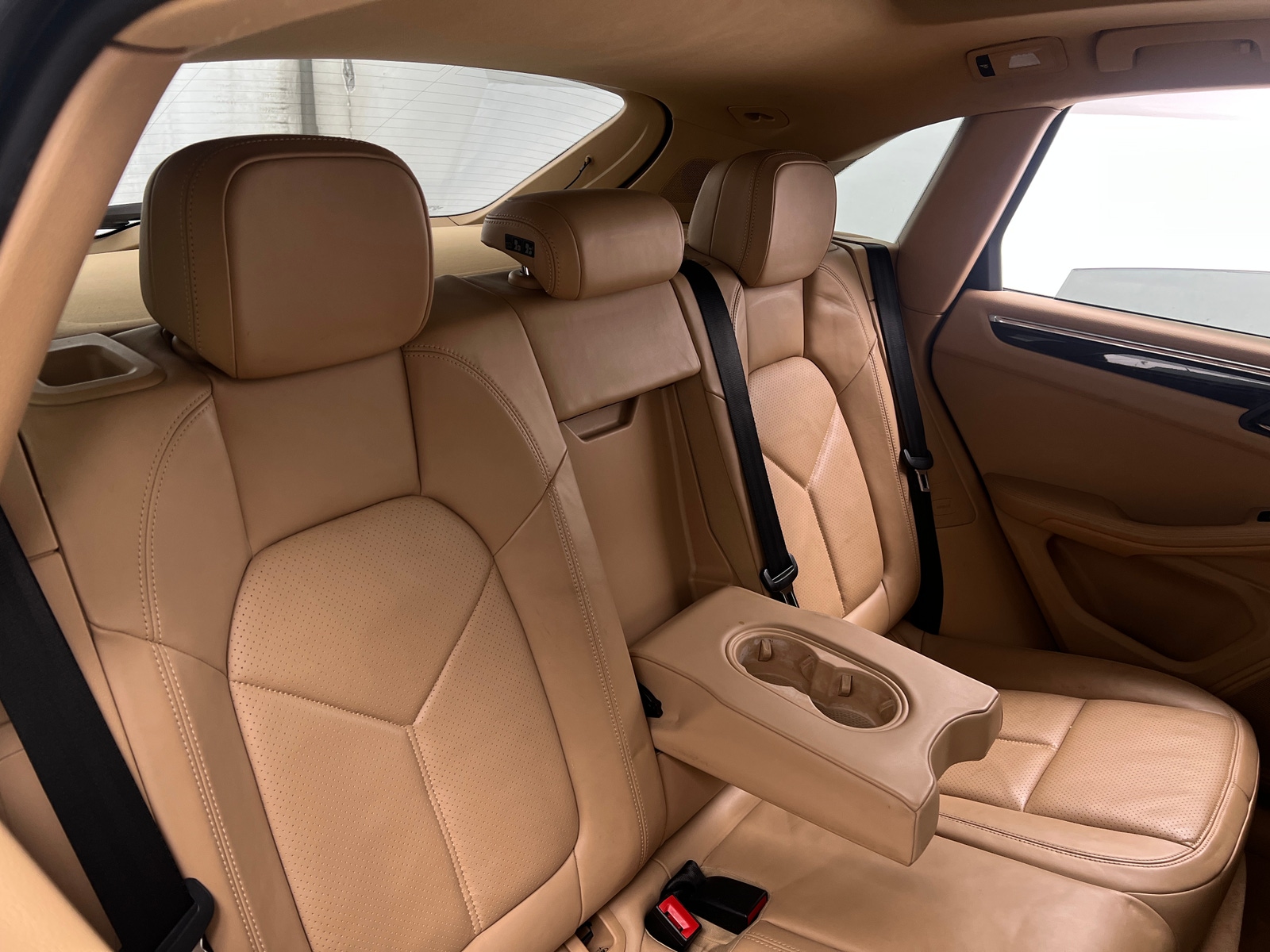 Thumbnail: 2015 Porsche Macan - 5