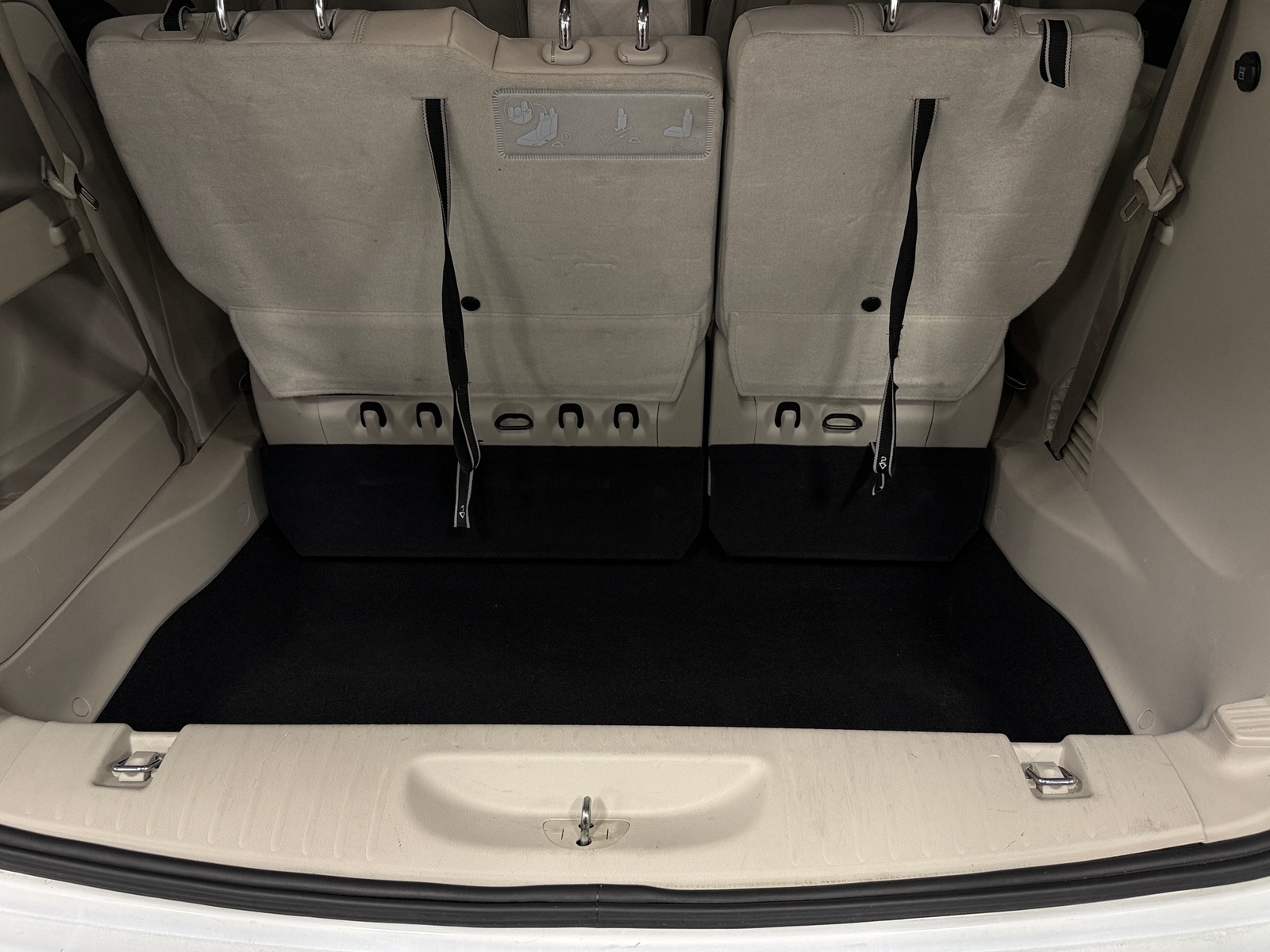 Thumbnail: 2018 Chrysler Pacifica - 6