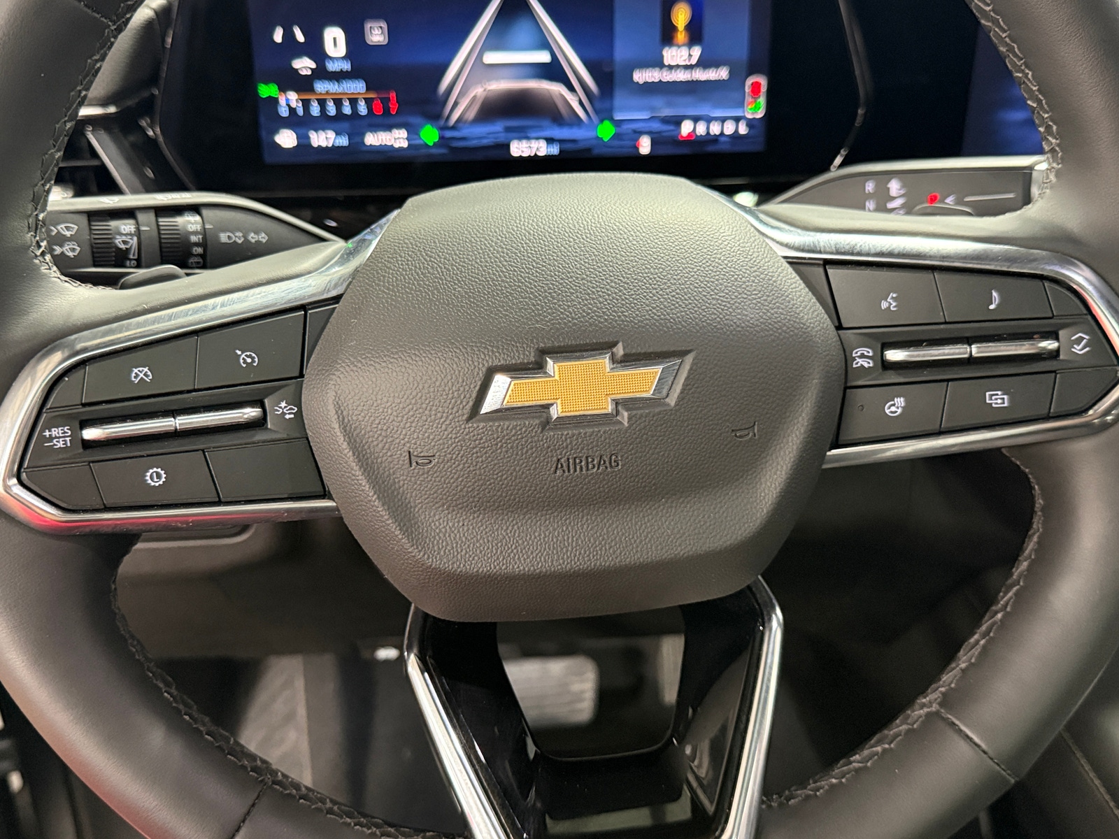 Thumbnail: 2025 Chevrolet Suburban - 4