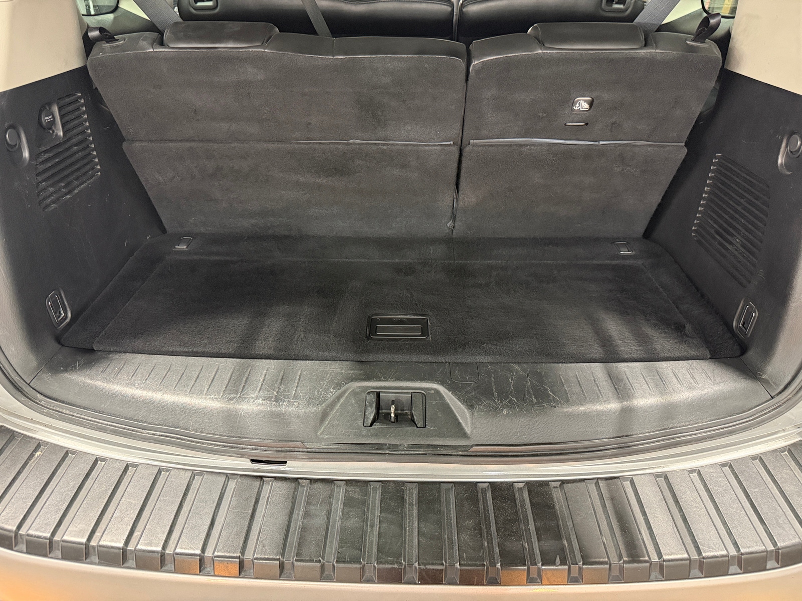 Thumbnail: 2021 Nissan Armada - 6