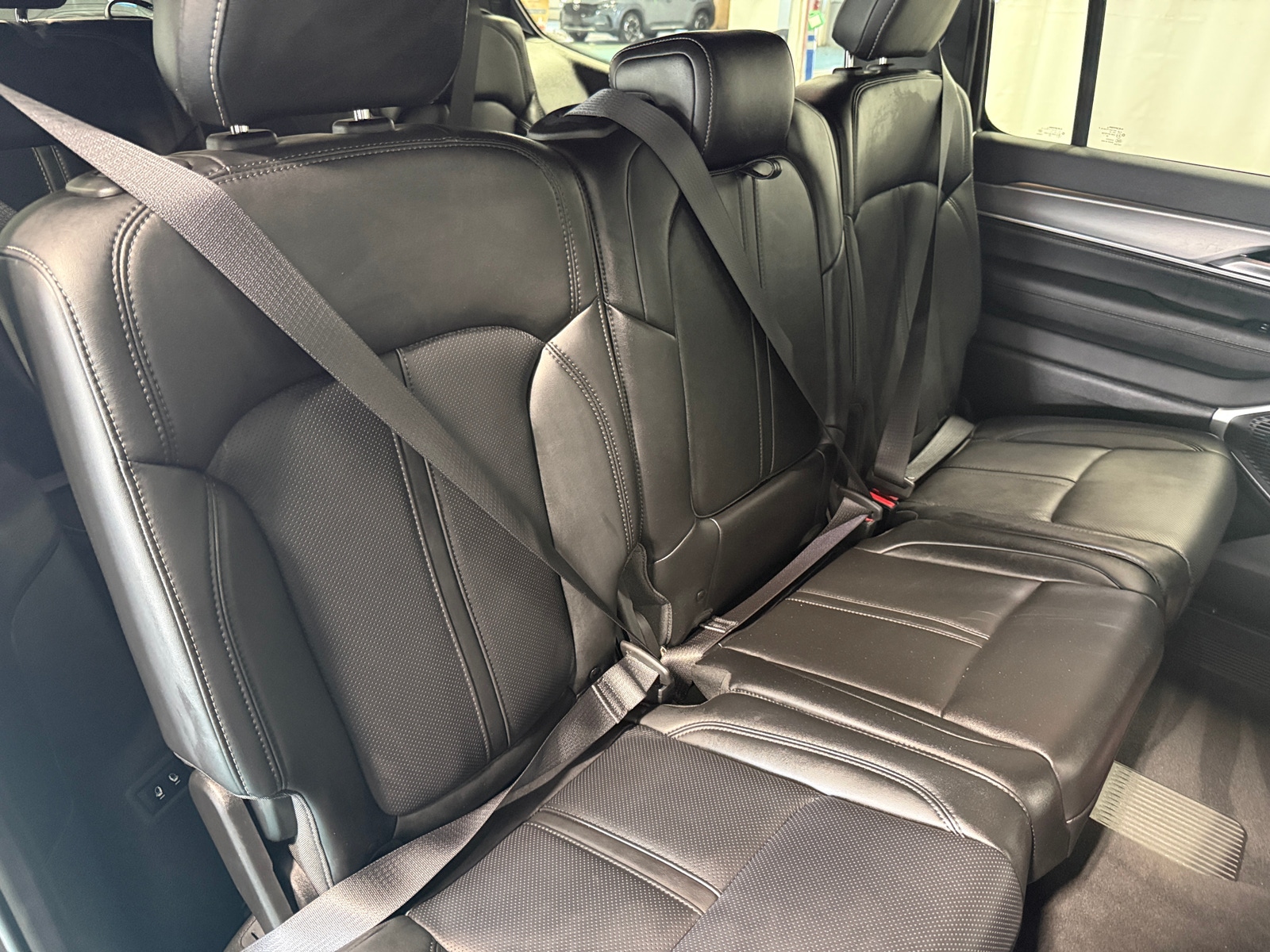 Thumbnail: 2025 Jeep Wagoneer - 5