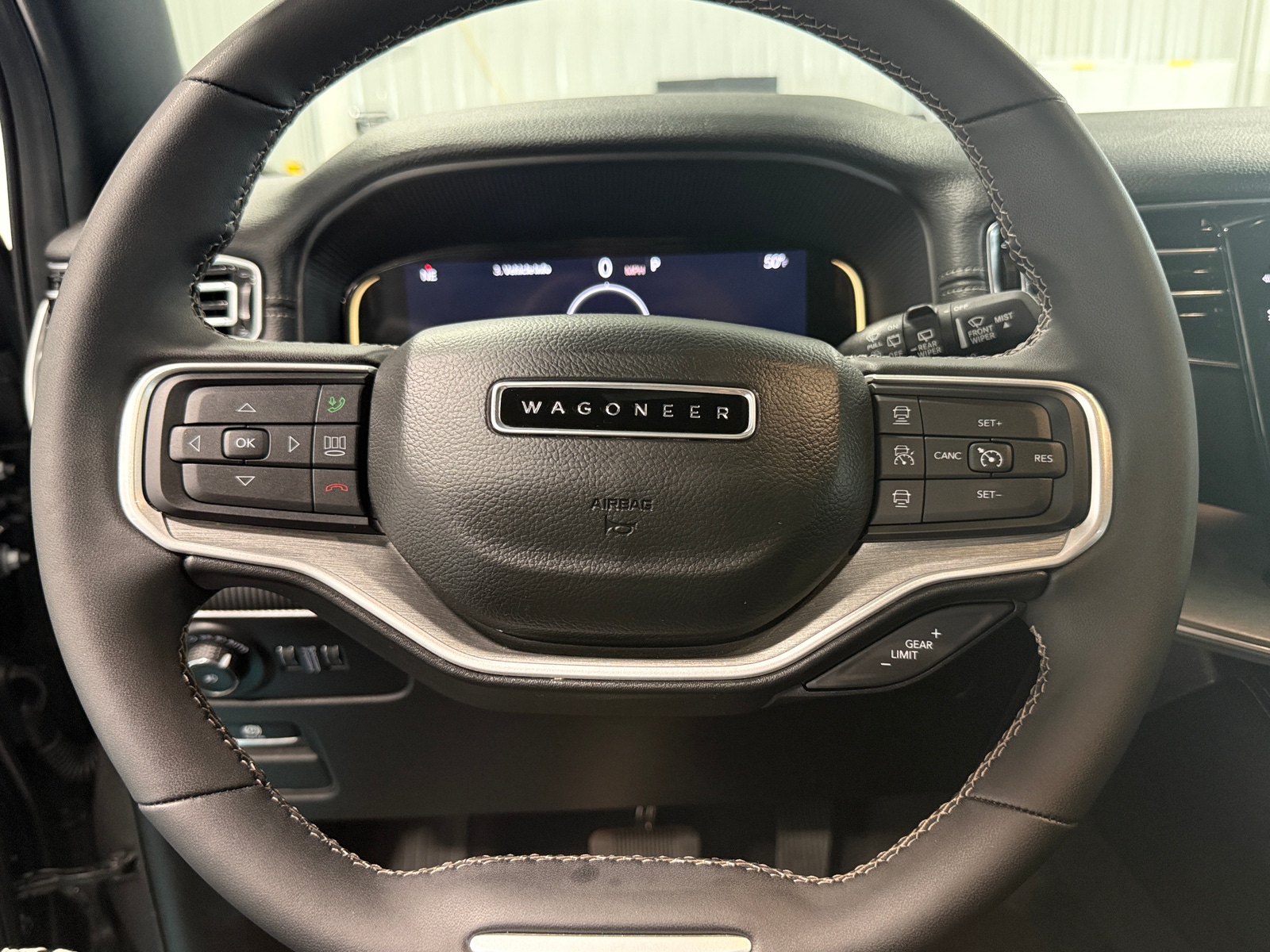 Thumbnail: 2025 Jeep Wagoneer - 4