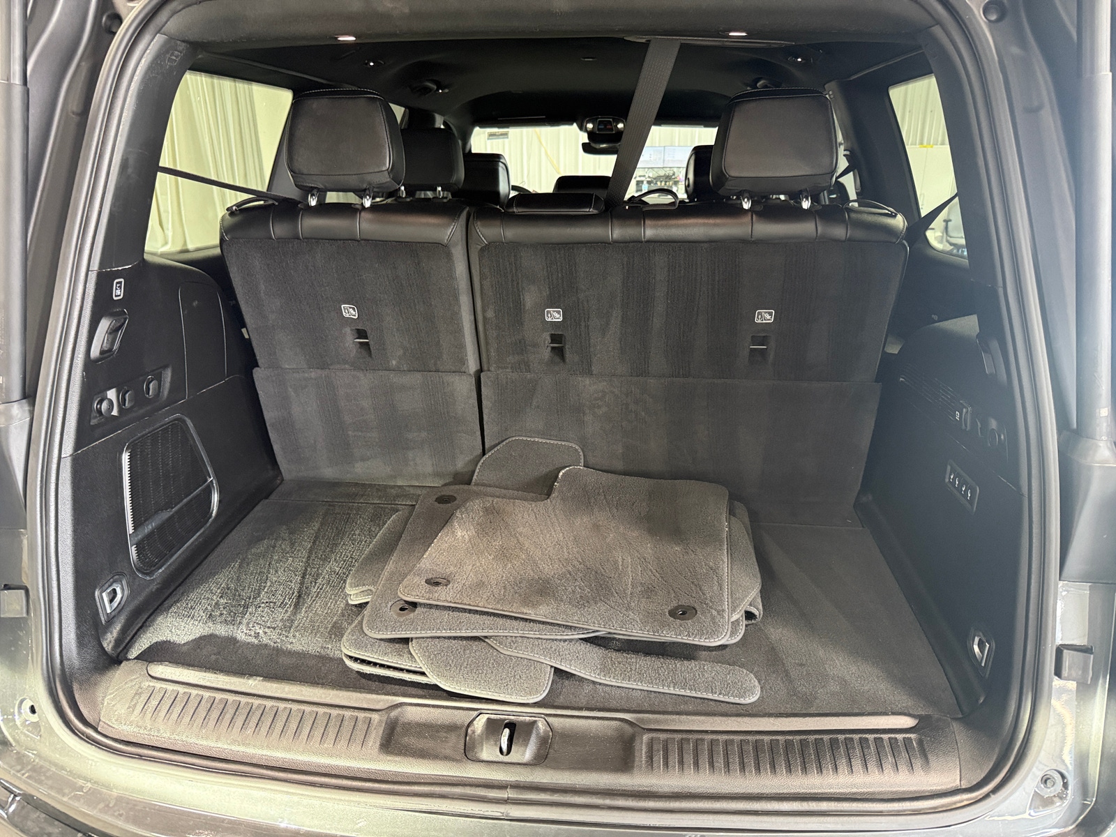 Thumbnail: 2025 Jeep Wagoneer - 6