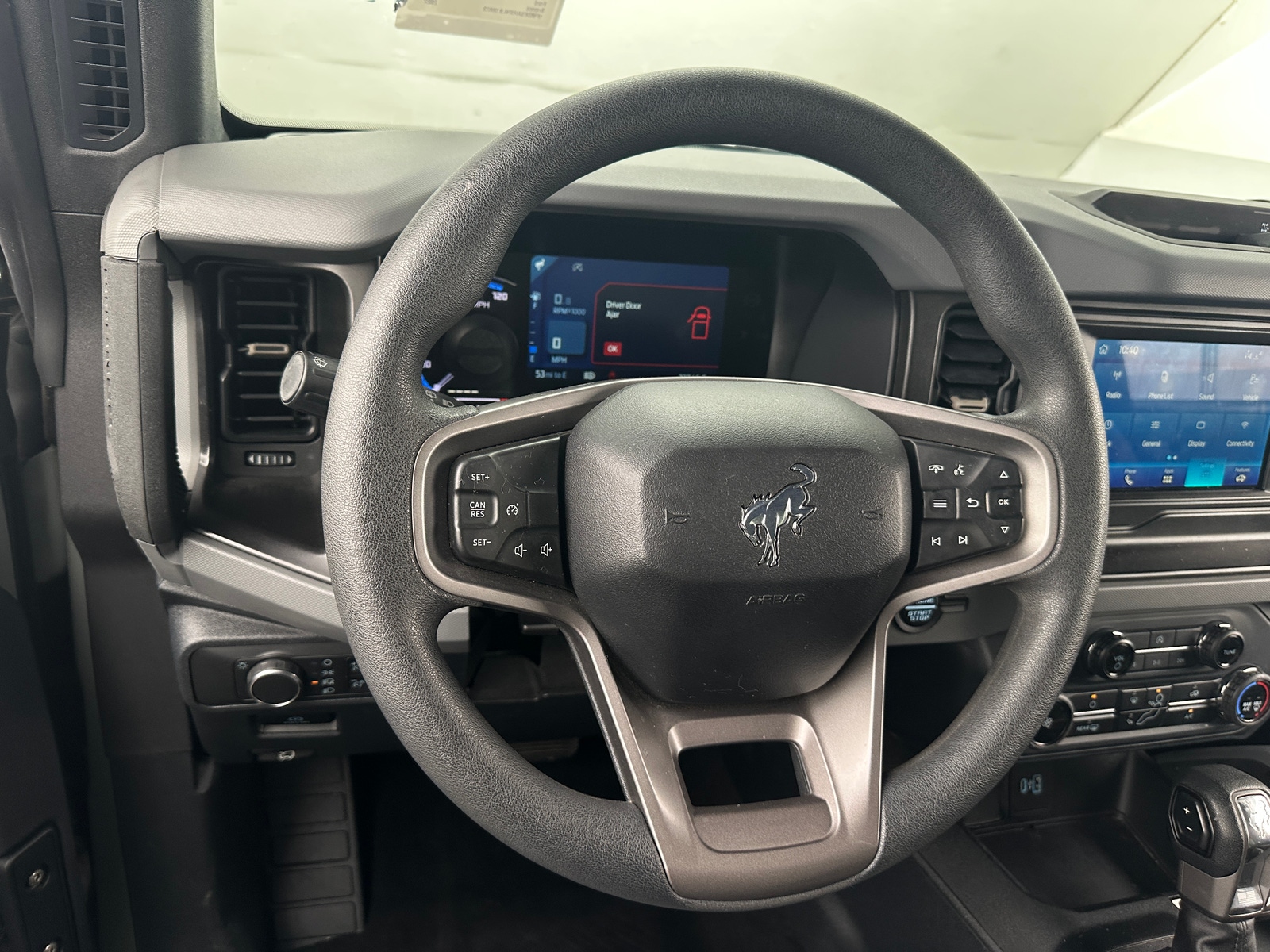 Thumbnail: 2022 Ford Bronco - 5