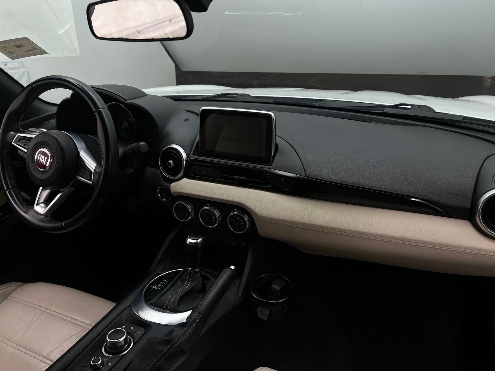 Thumbnail: 2018 Fiat 124 Spider - 2