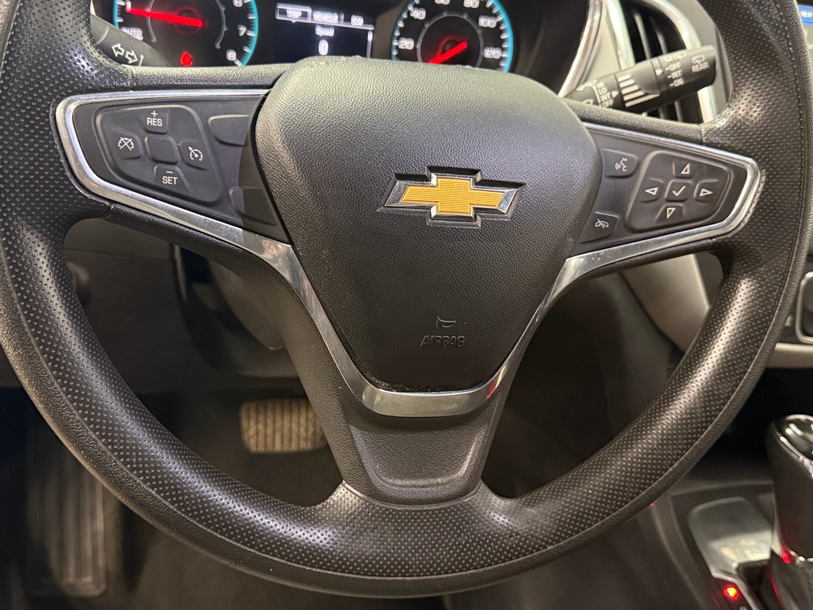 Thumbnail: 2019 Chevrolet Equinox - 5