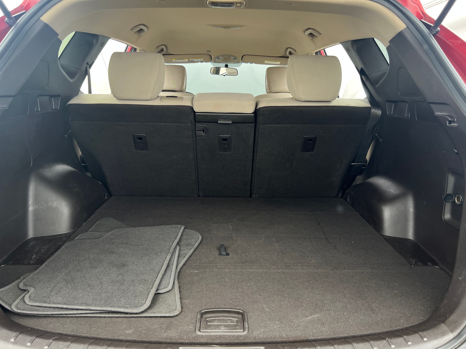 Thumbnail: 2015 Hyundai Santa Fe - 7