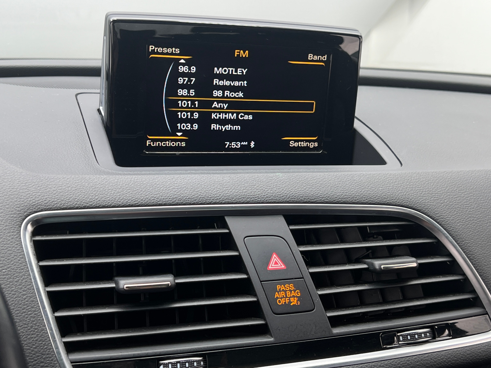 Thumbnail: 2018 Audi Q3 - 3