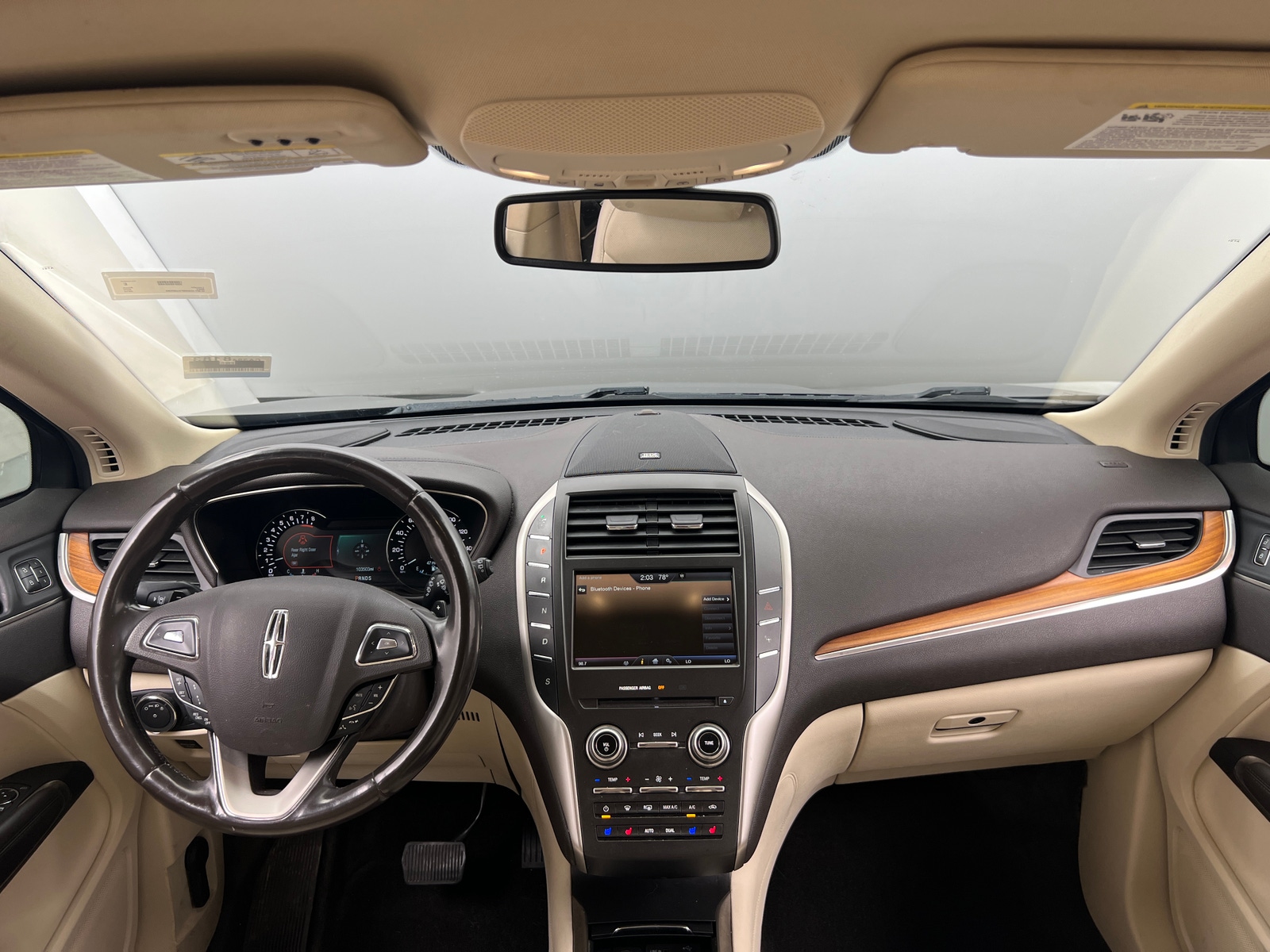 Thumbnail: 2015 Lincoln MKC - 2