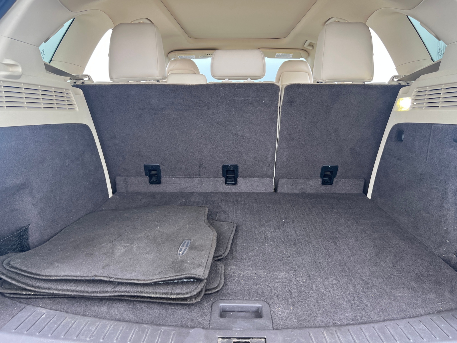 Thumbnail: 2015 Lincoln MKC - 6