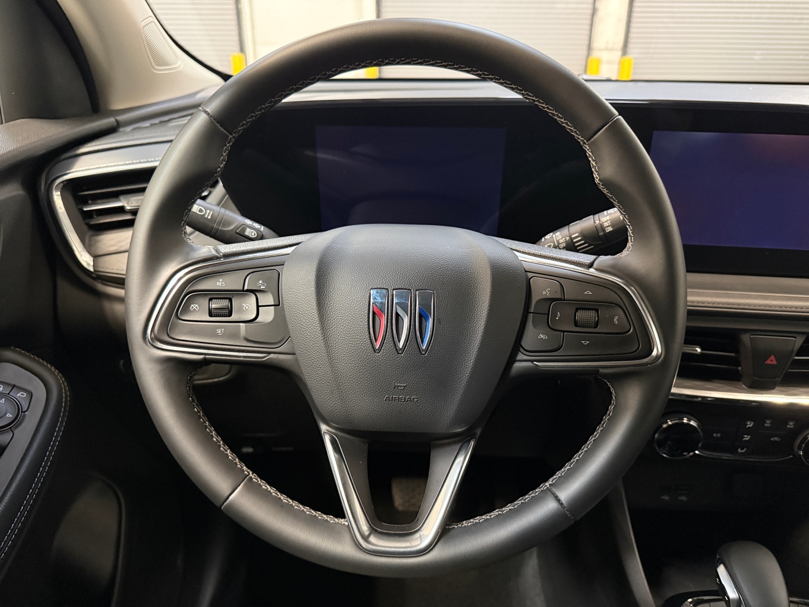 Thumbnail: 2025 Buick Encore GX - 5