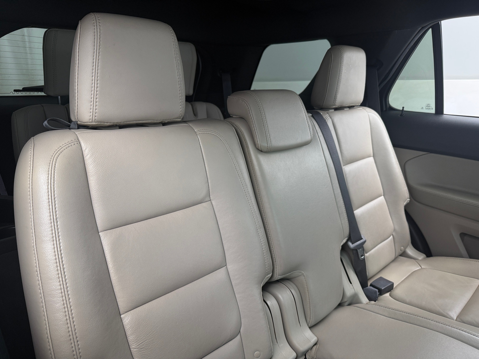 Thumbnail: 2015 Ford Explorer - 6