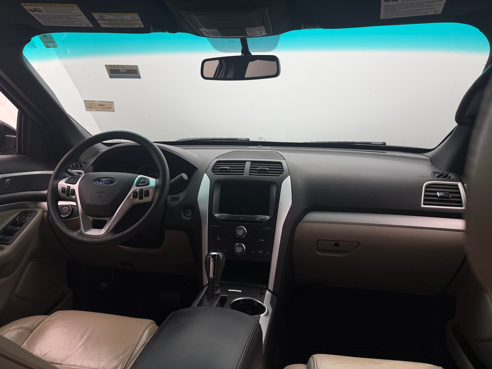 Thumbnail: 2015 Ford Explorer - 3