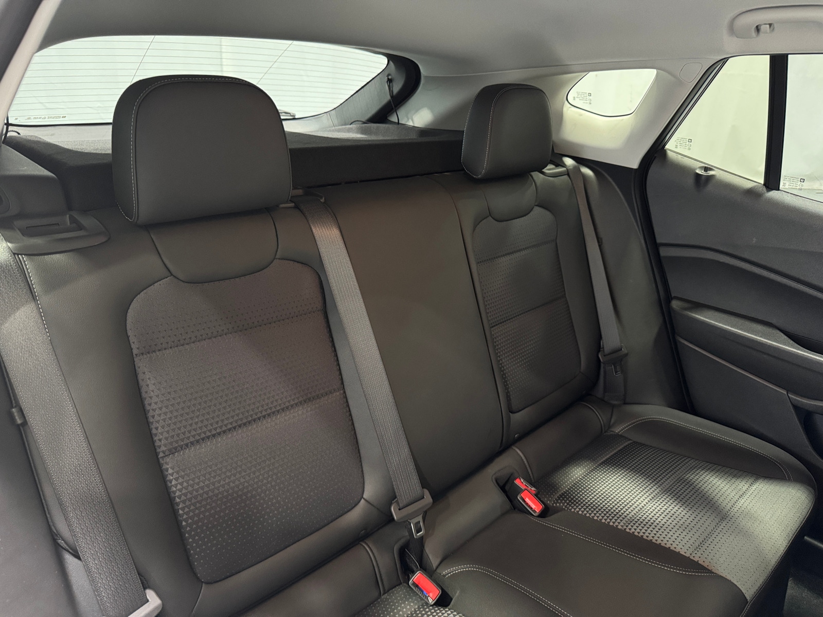 Thumbnail: 2025 Chevrolet Trax - 6