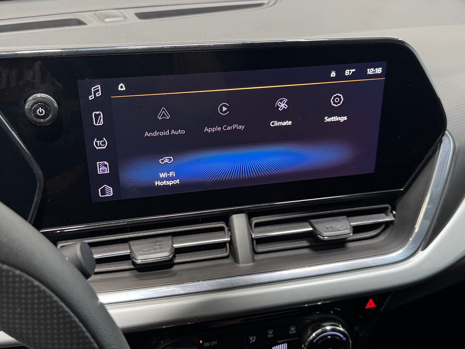 Thumbnail: 2025 Chevrolet Trax - 4