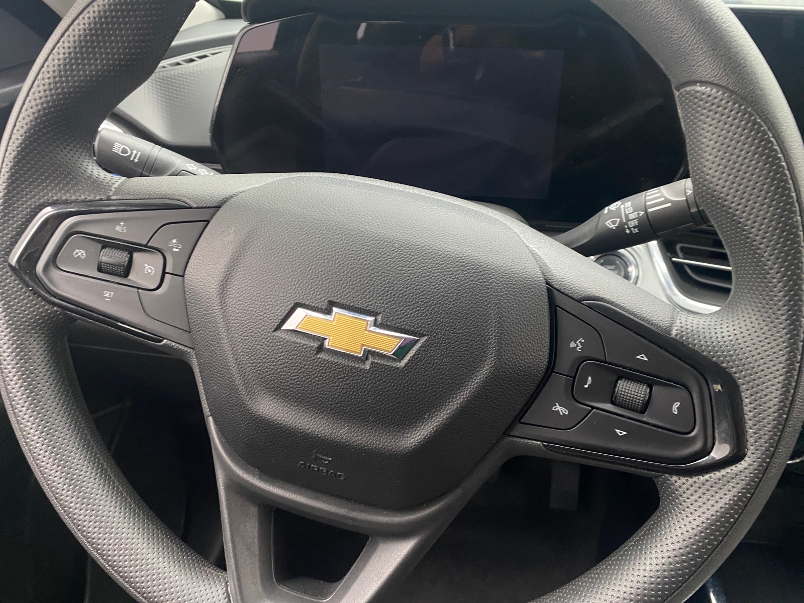 Thumbnail: 2025 Chevrolet Trax - 5